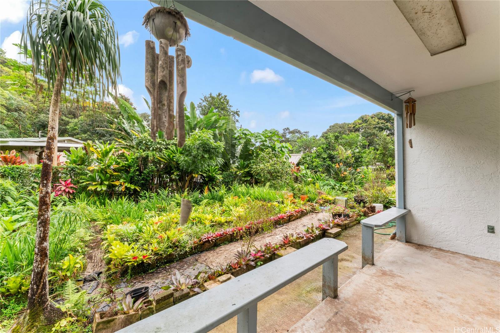 47-800  Ahuimanu Road Ahuimanu Area, Kaneohe home - photo 6 of 25