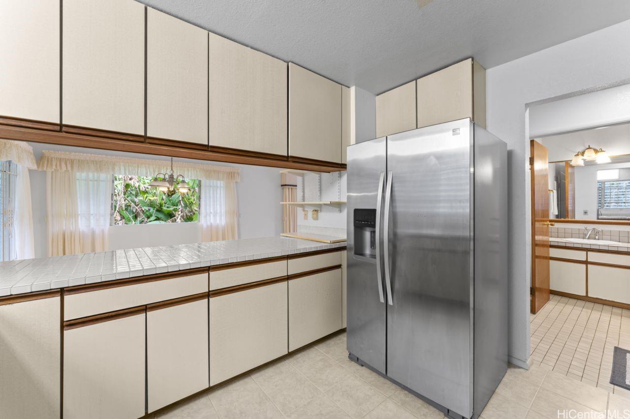 47-800  Ahuimanu Road Ahuimanu Area, Kaneohe home - photo 8 of 25