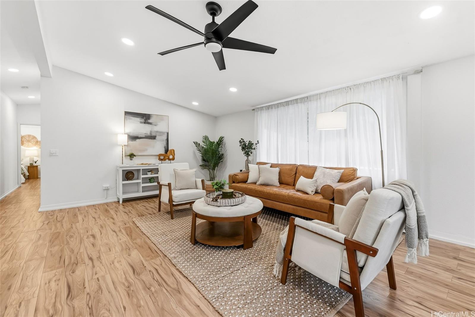 47-806  Ahuimanu Road Ahuimanu Area, Kaneohe home - photo 4 of 19