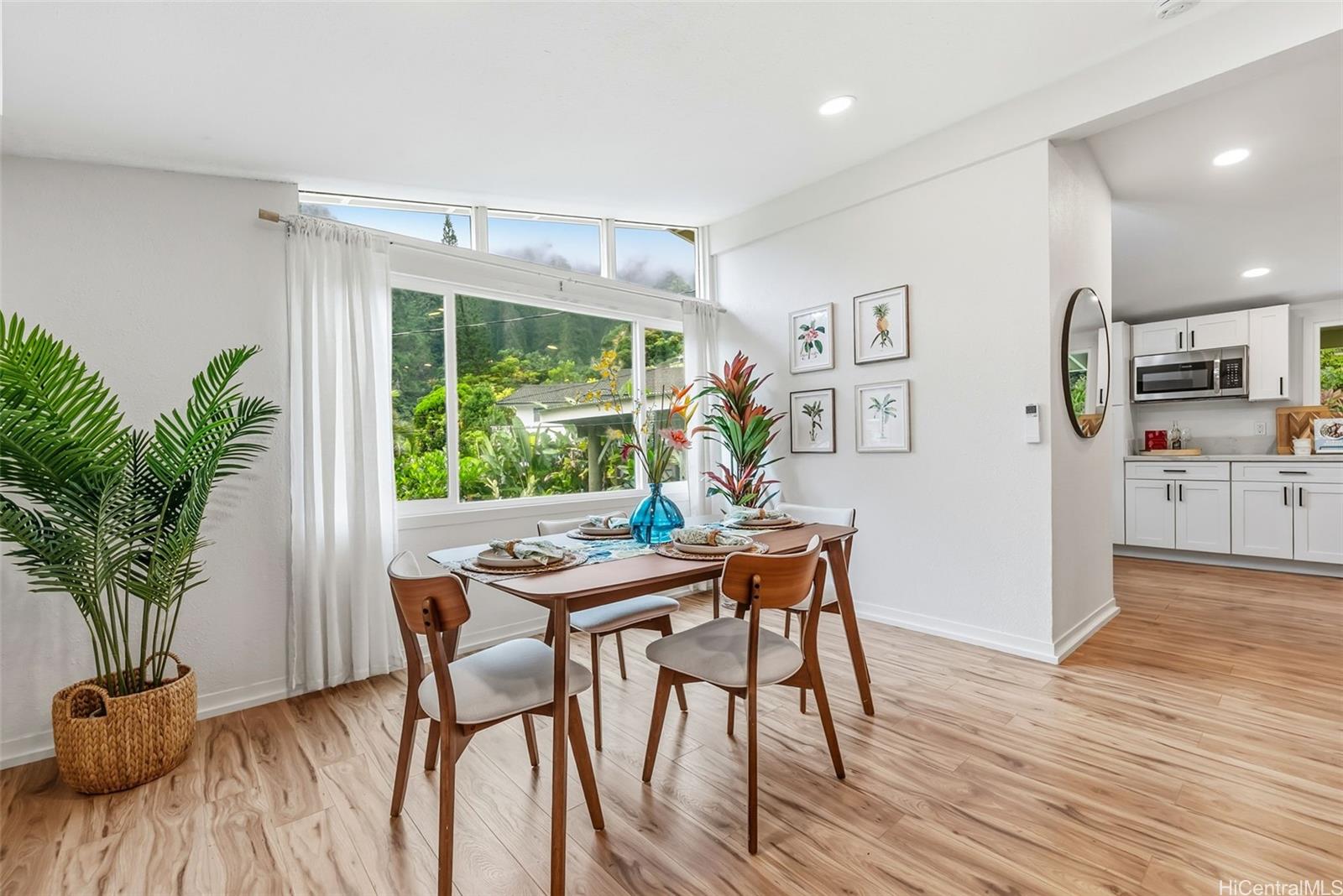 47-806  Ahuimanu Road Ahuimanu Area, Kaneohe home - photo 7 of 19