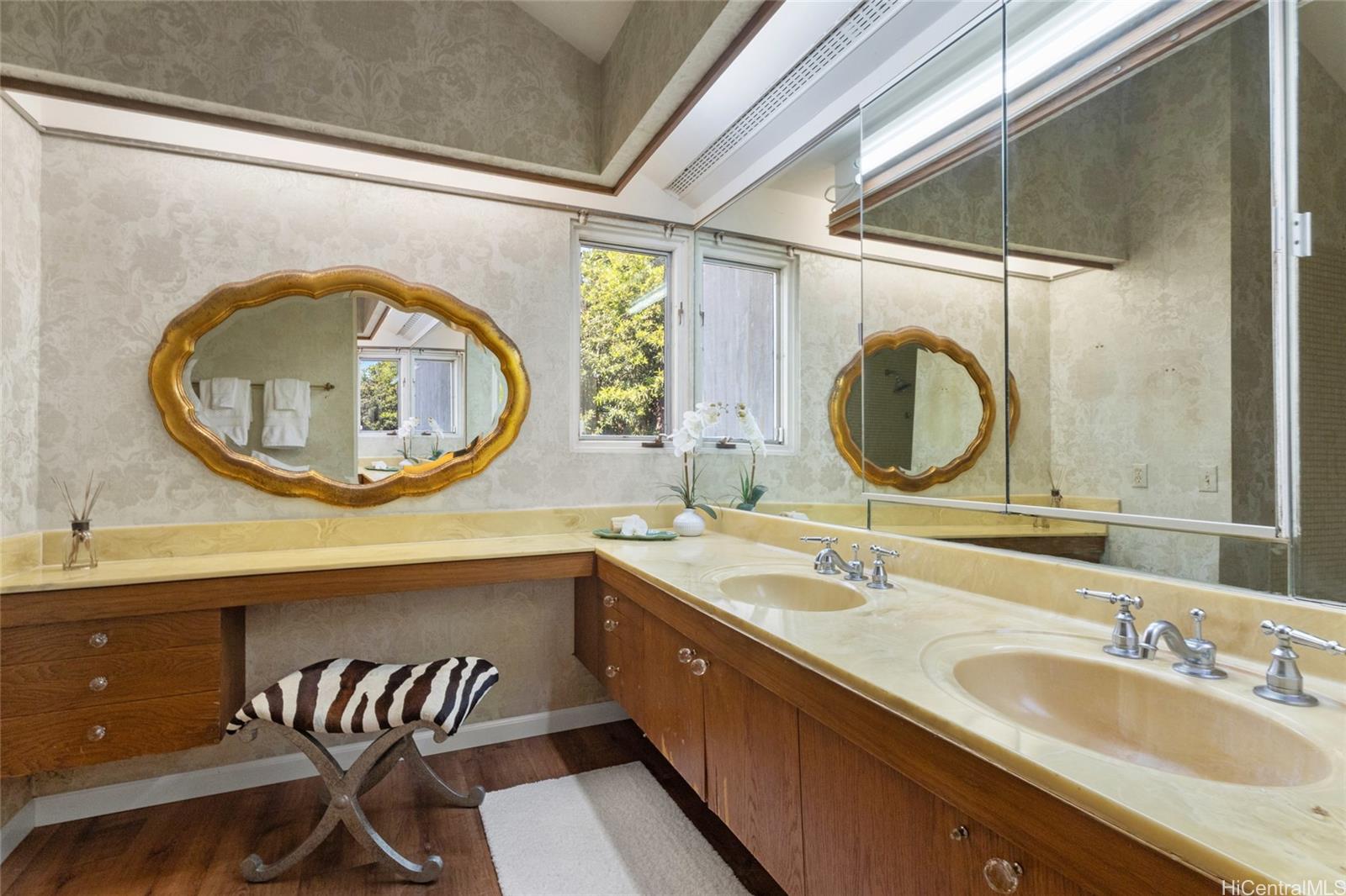 4781  Aukai Ave Kahala Area, Diamond Head home - photo 12 of 24