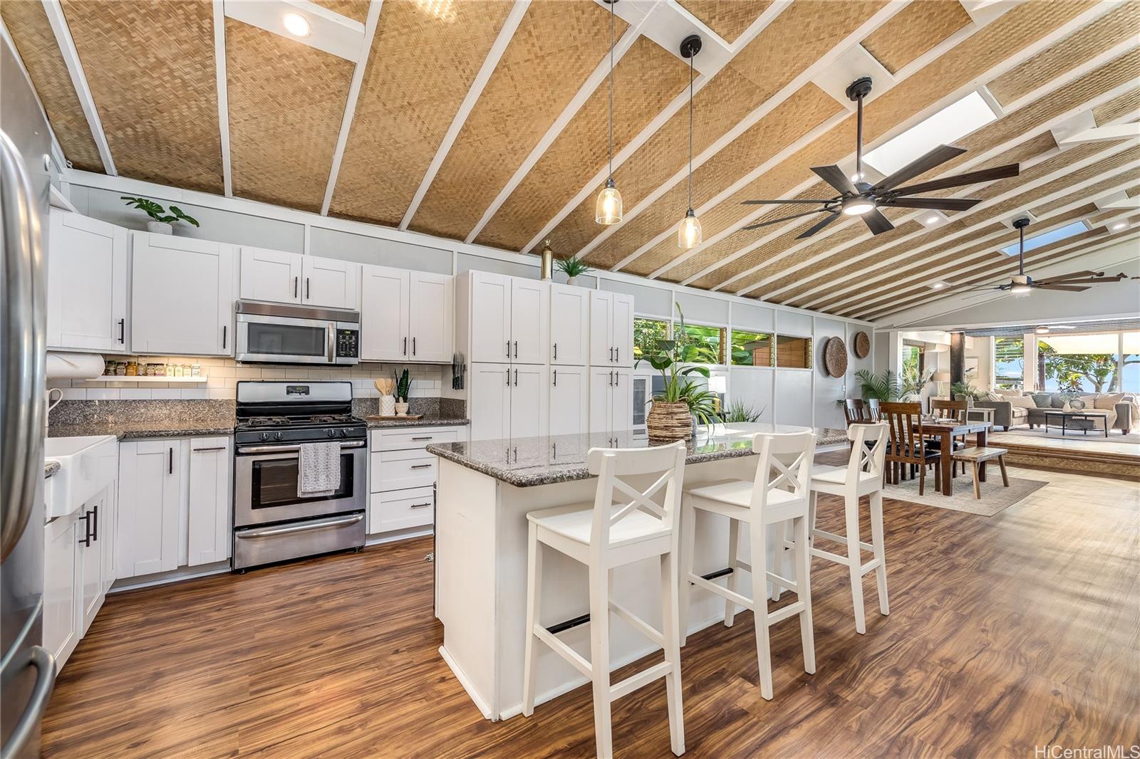 47-849  Kamehameha Hwy Kaalaea, Kaneohe home - photo 6 of 25