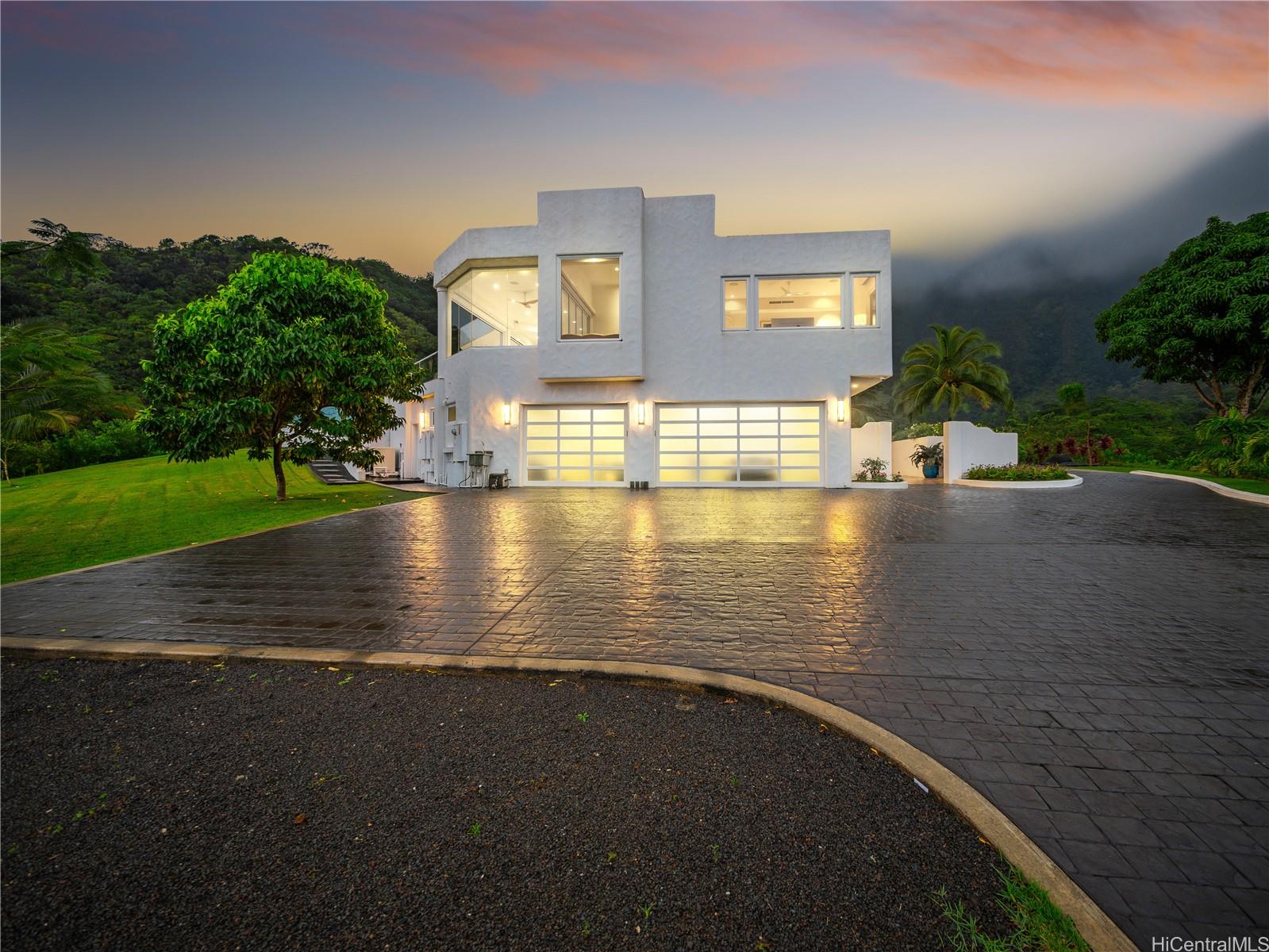 47-958  Kamakoi Road Kaalaea, Kaneohe home - photo 2 of 25