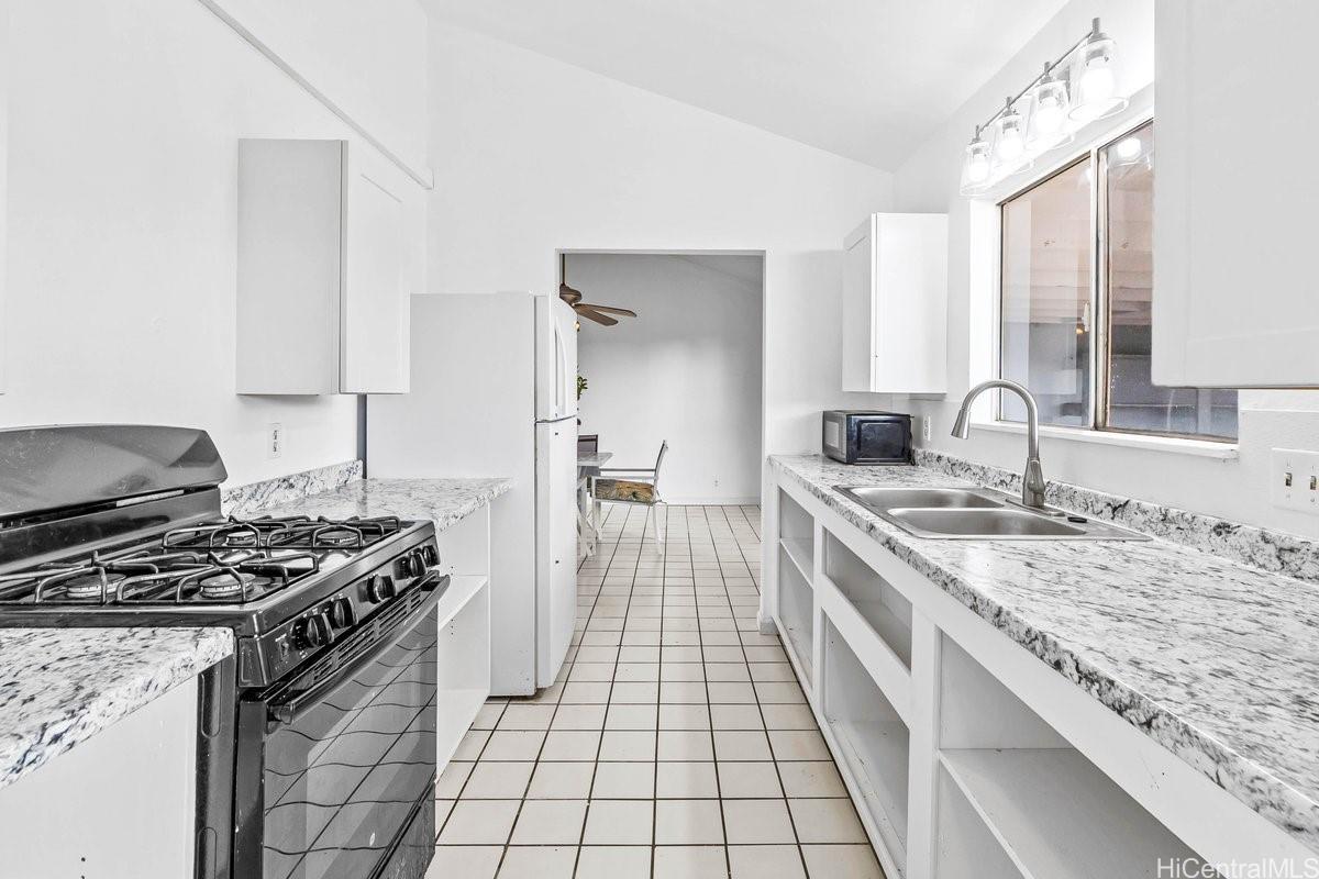 4806 Iiwi Road Kapaa - Multi-family - photo 3 of 25