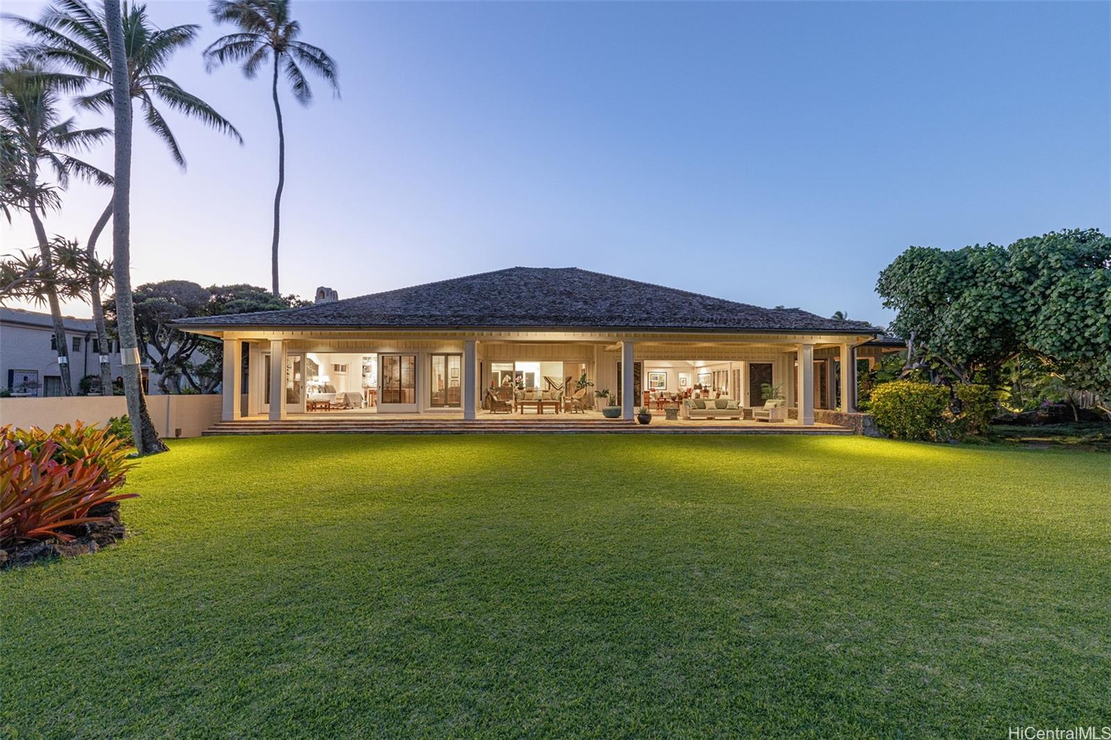 4819  Kahala Ave Kahala Area, Diamond Head home - photo 3 of 25