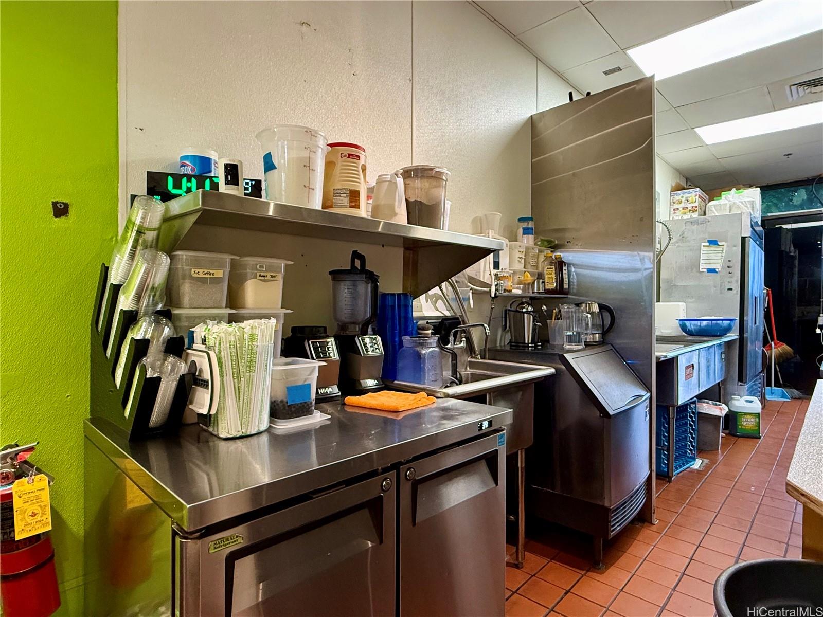 4850 Kapolei Pkwy   - photo 6 of 20