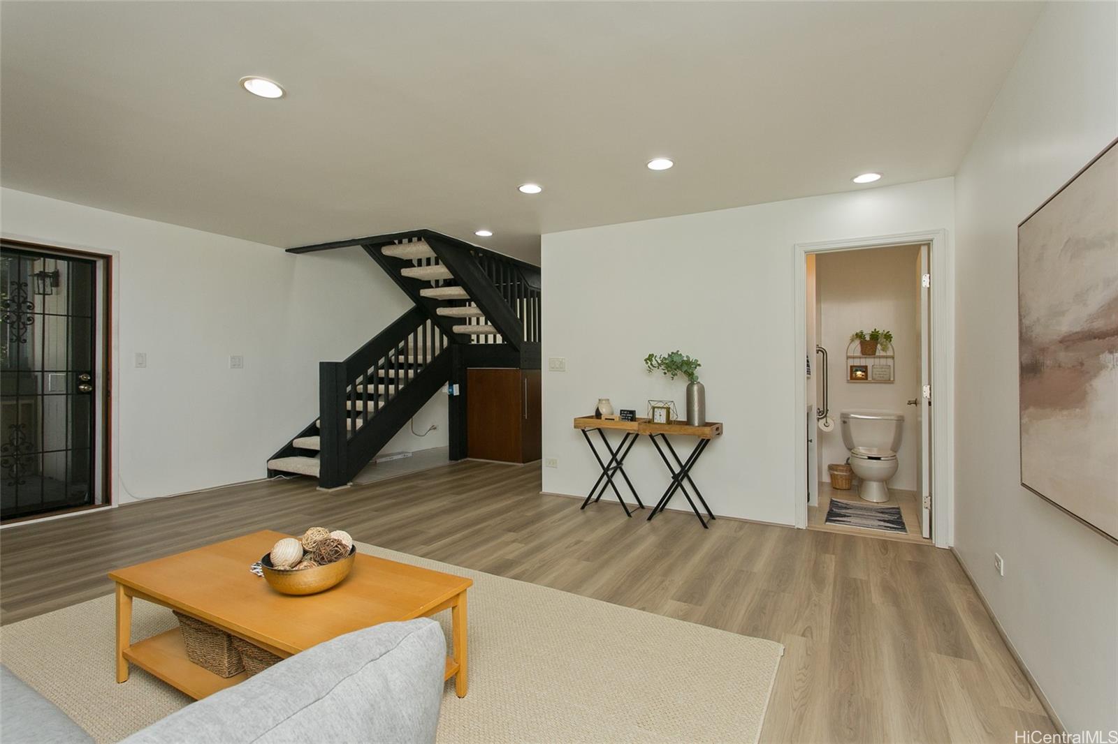 486 Kawaihae Street townhouse # D, Honolulu, Hawaii - photo 4 of 23