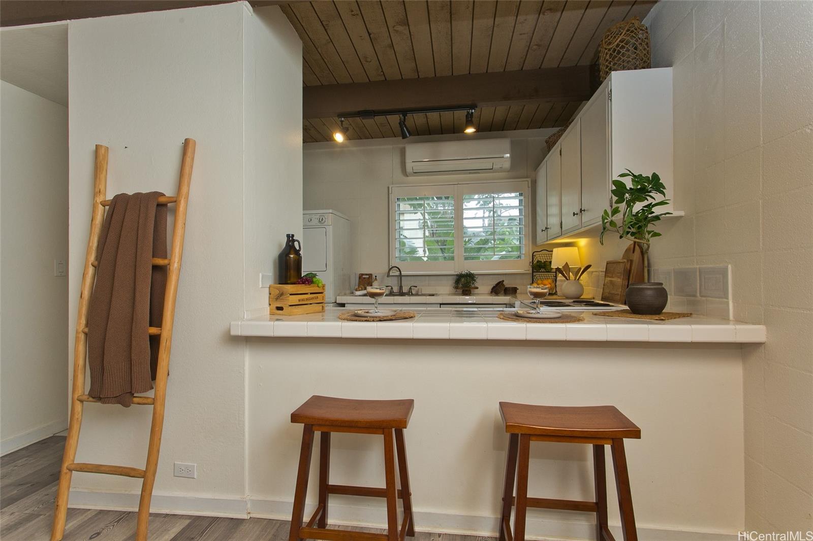 Tropic Gardens 1 condo # 2, Honolulu, Hawaii - photo 7 of 11