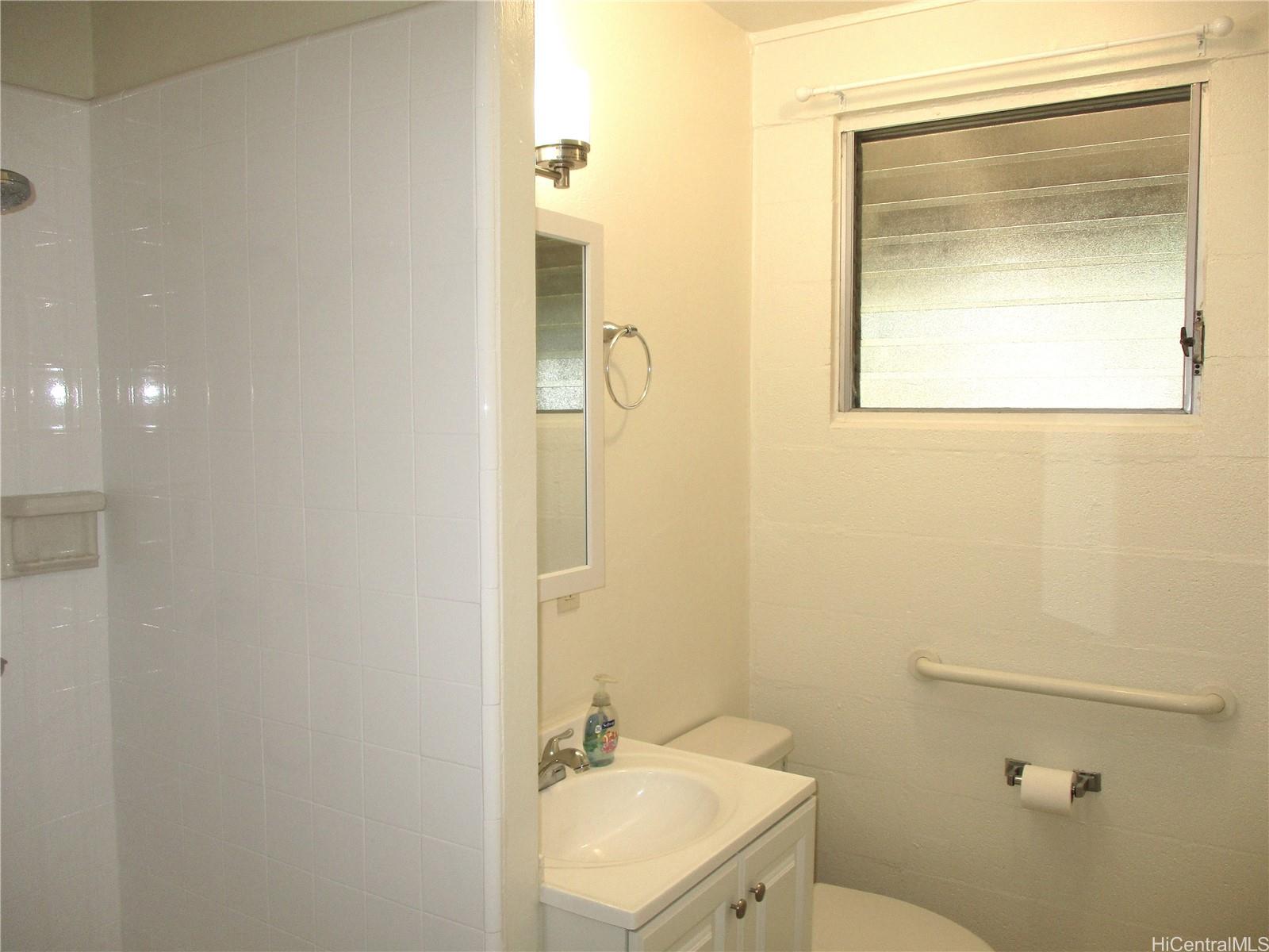 4940 Kilauea Ave Honolulu - Rental - photo 8 of 23