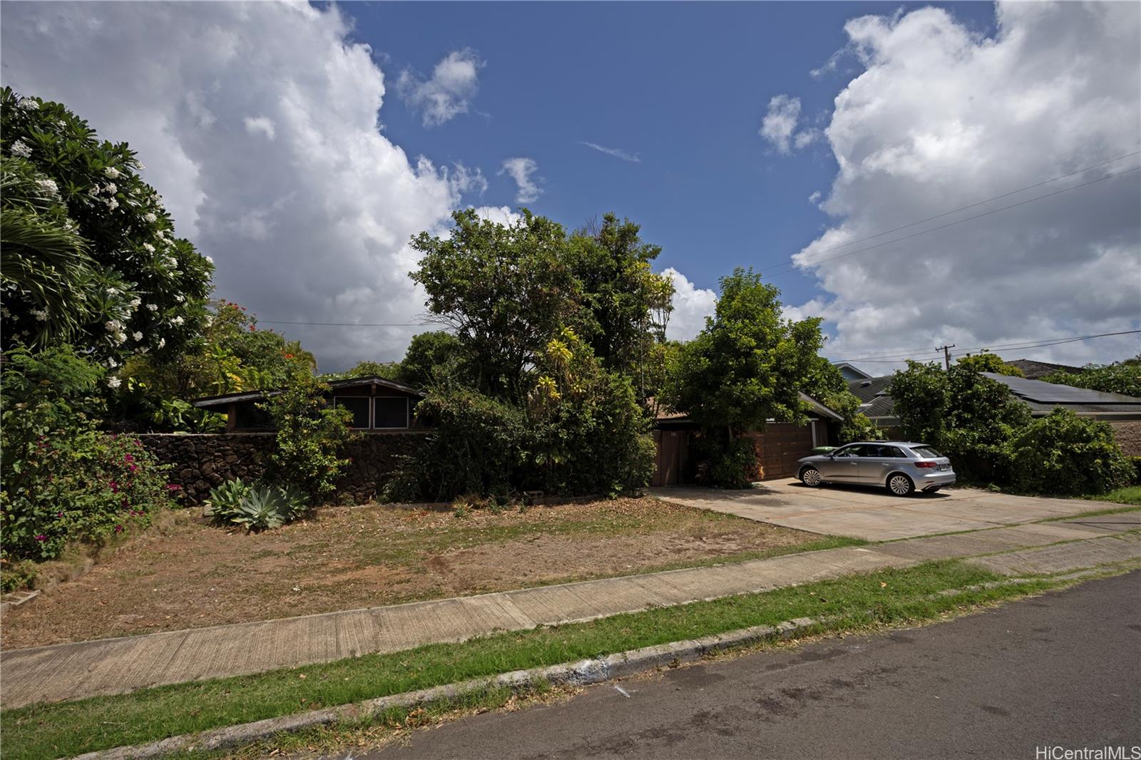 4947  Kolohala Street Kahala Area, Diamond Head home - photo 9 of 21