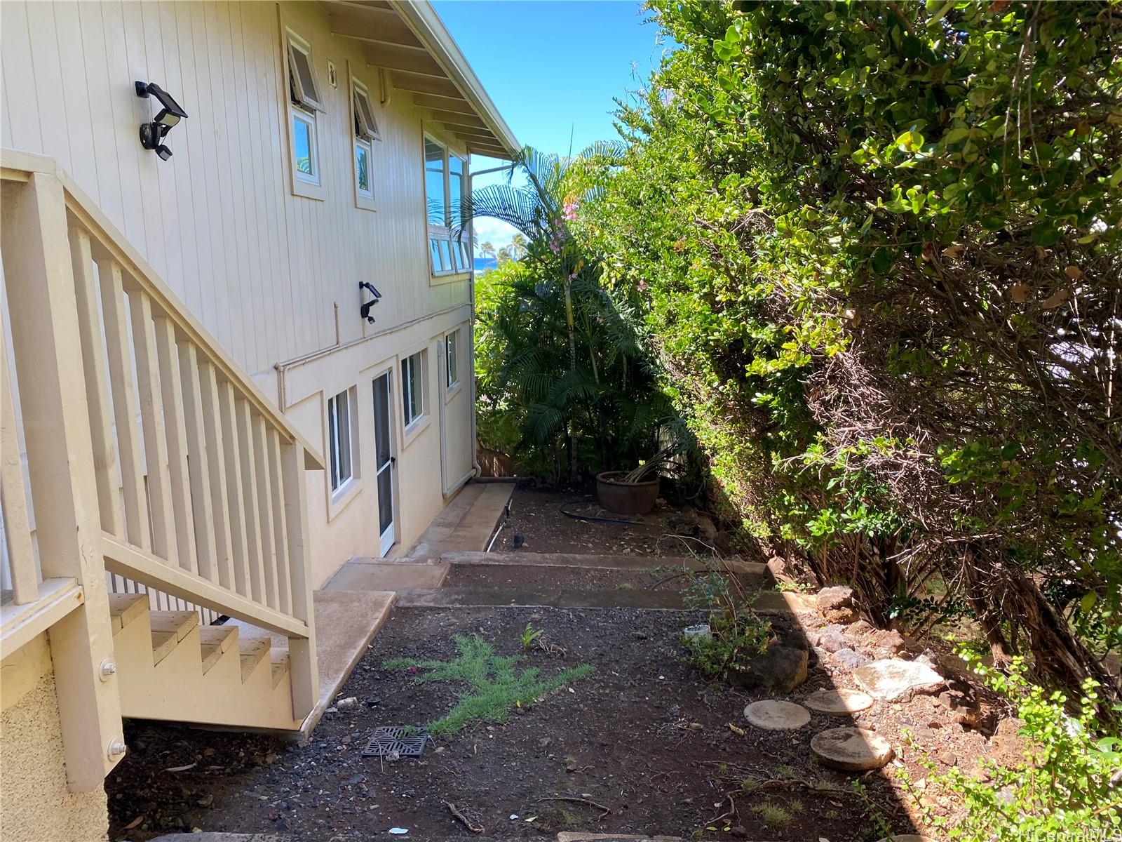 4953 Waa Street Honolulu - Rental - photo 3 of 17