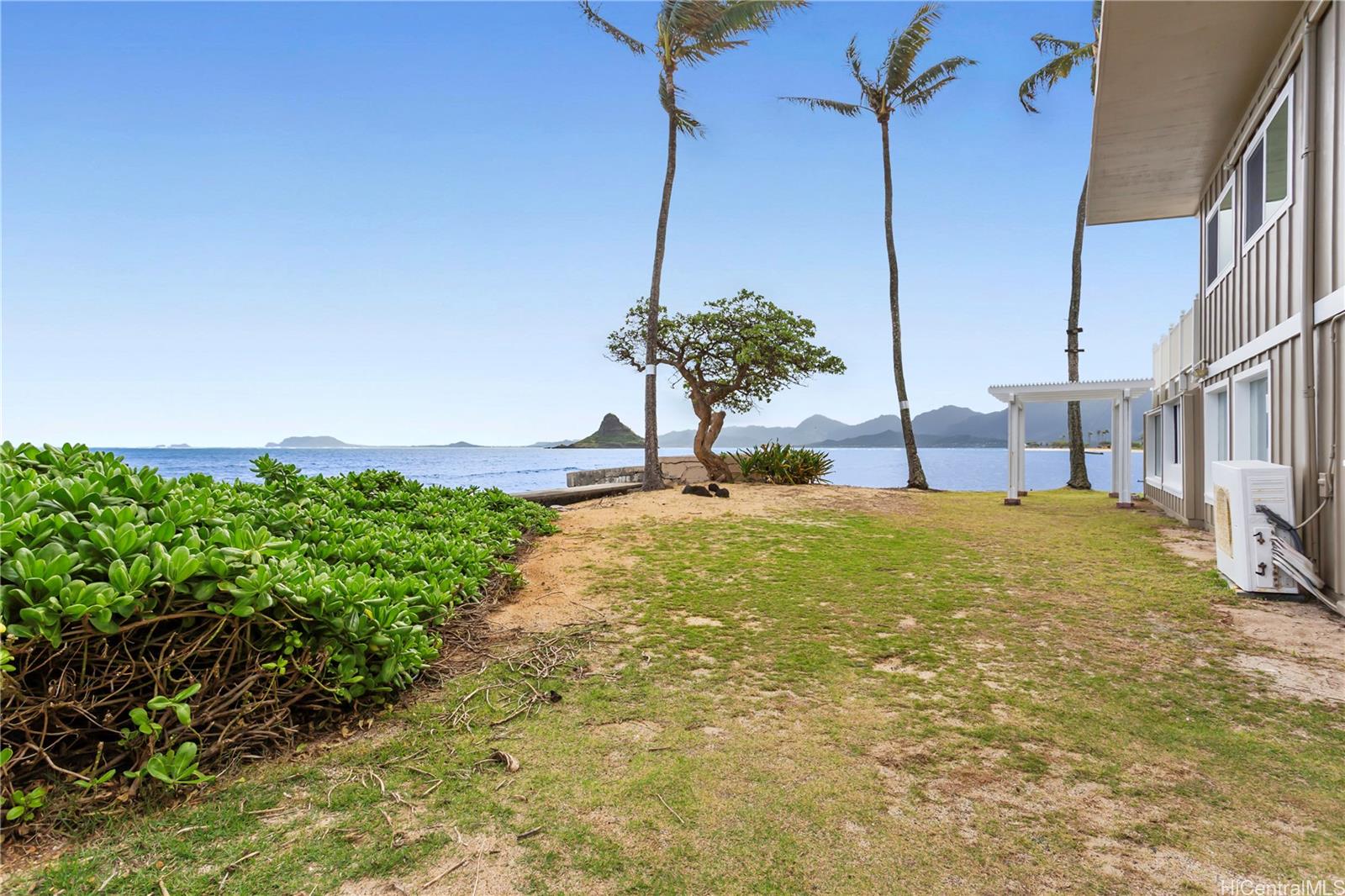 49-545  Kamehameha Hwy Kualoa Beach, Kaneohe home - photo 24 of 25