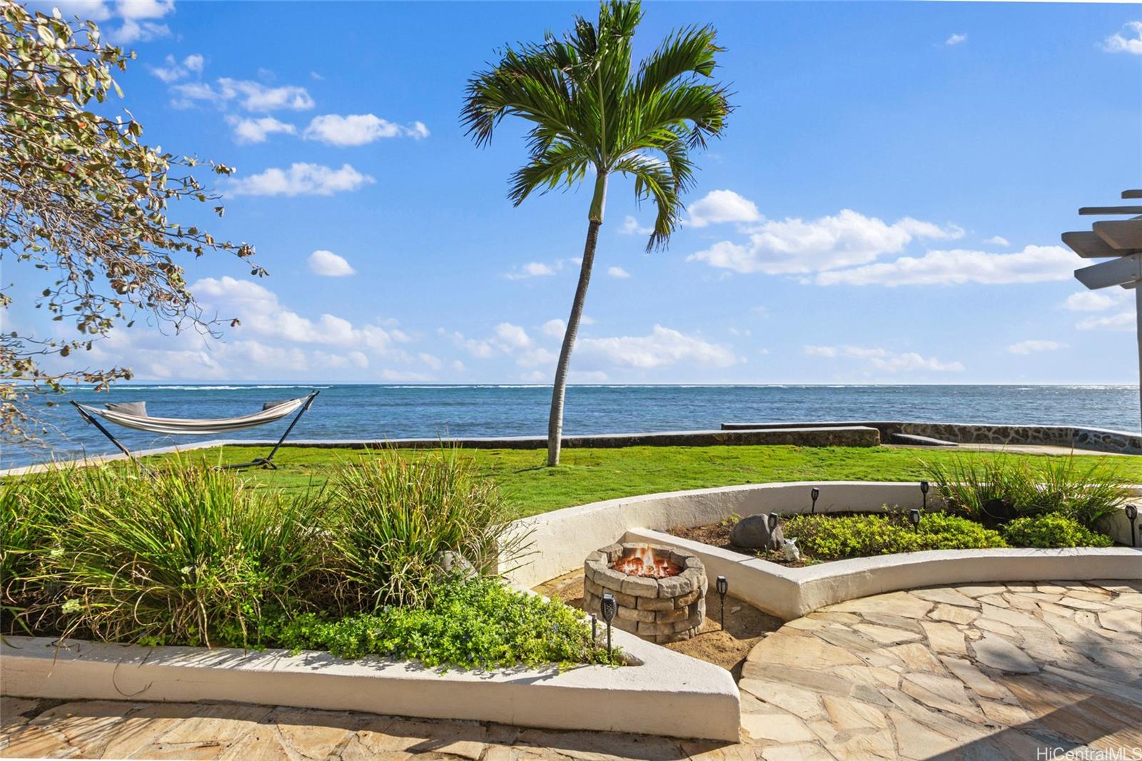 49-797  Kamehameha Hwy Kualoa Beach, Kaneohe home - photo 2 of 25