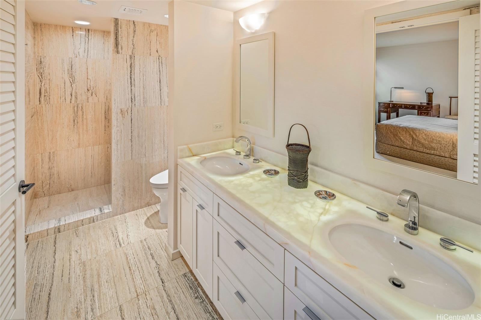 Kahala Beach condo # 101, Honolulu, Hawaii - photo 17 of 25