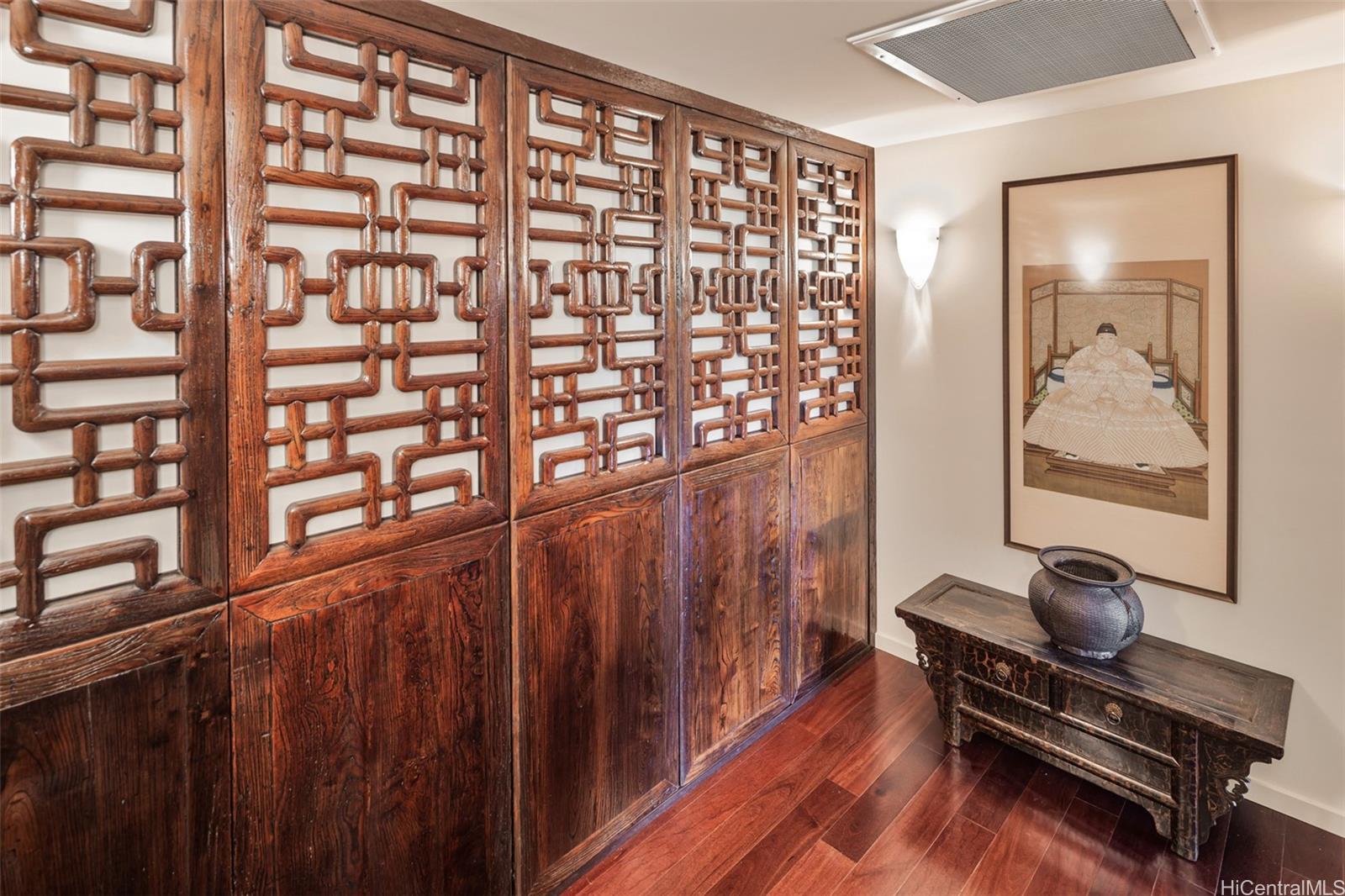 Kahala Beach condo # 101, Honolulu, Hawaii - photo 5 of 25