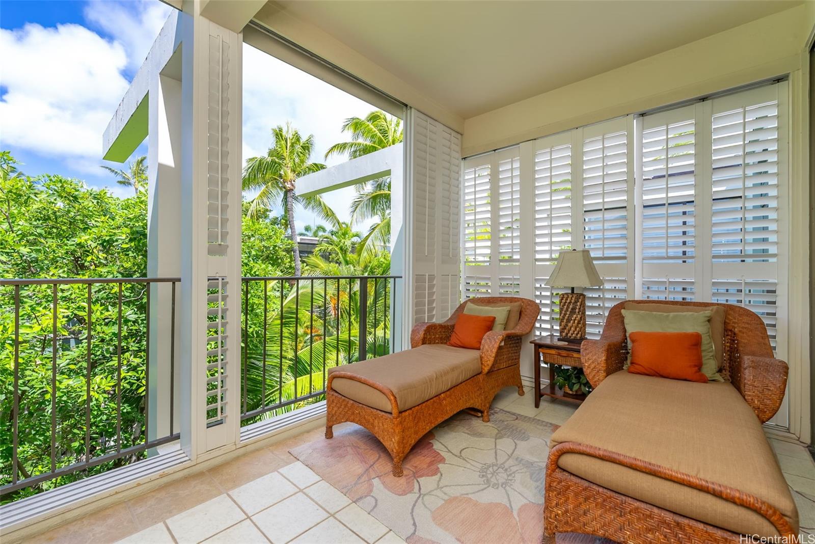 Kahala Beach condo # 2-424, Honolulu, Hawaii - photo 4 of 25