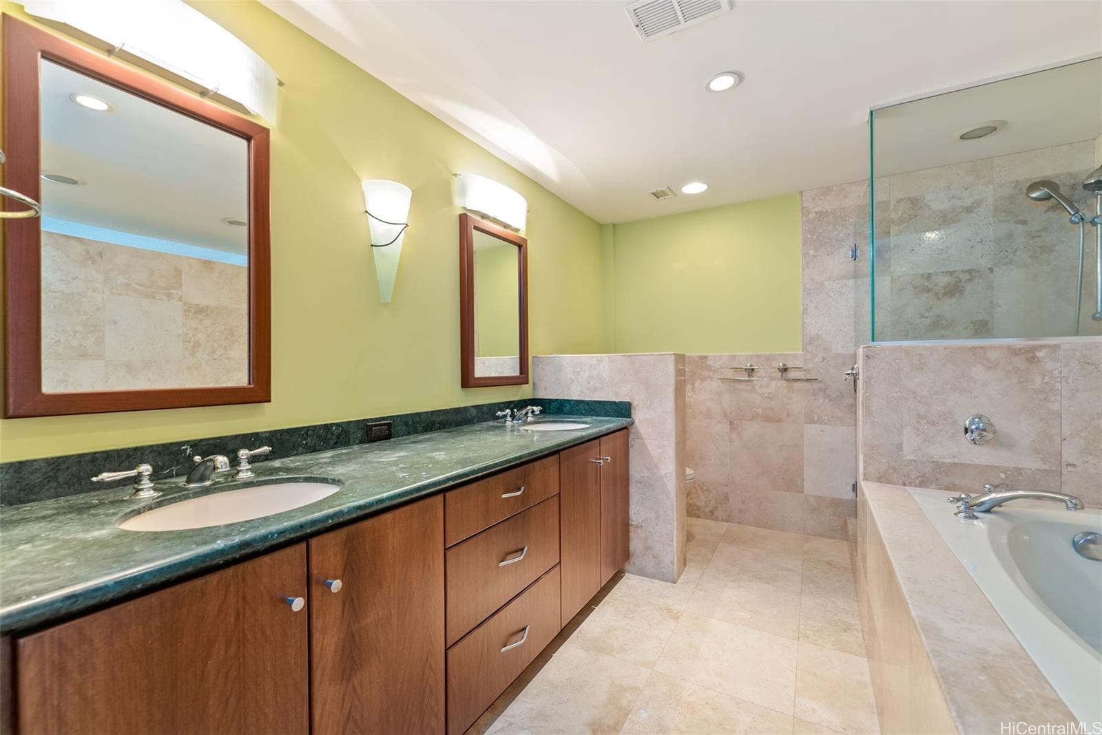 4999 Kahala Ave Honolulu - Rental - photo 14 of 22