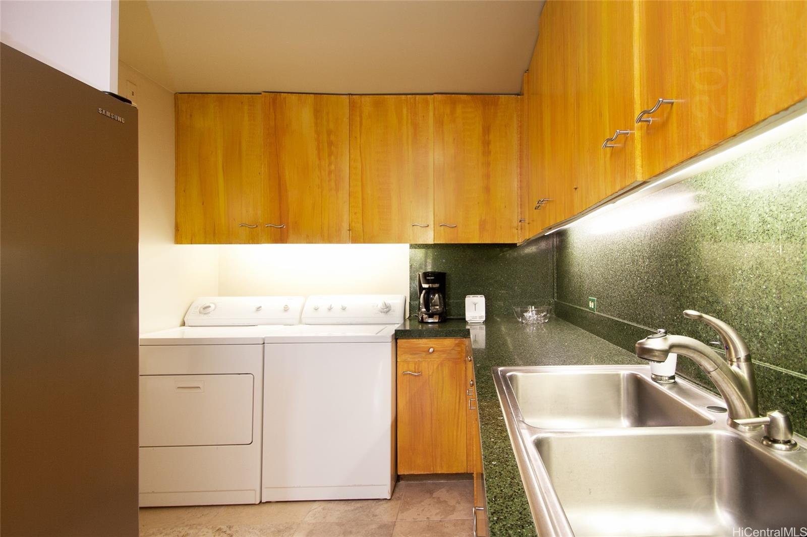 4999 Kahala Ave Honolulu - Rental - photo 6 of 19