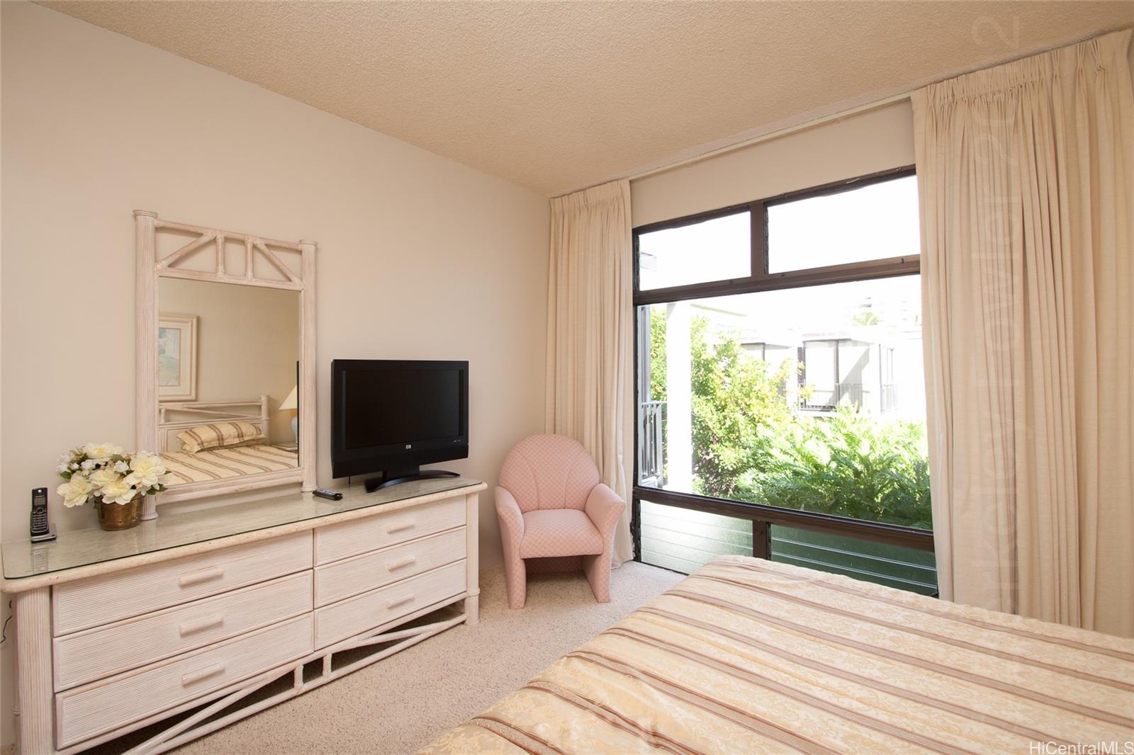 4999 Kahala Ave Honolulu - Rental - photo 10 of 19