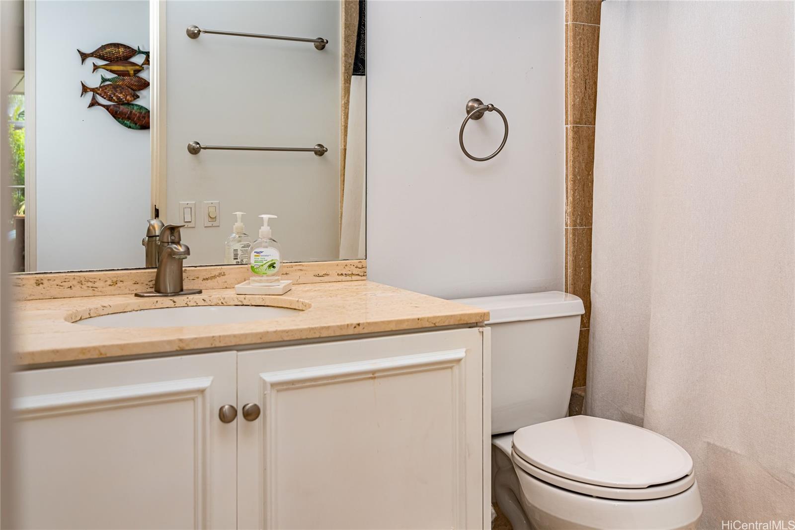 4999 Kahala Ave Honolulu - Rental - photo 15 of 19