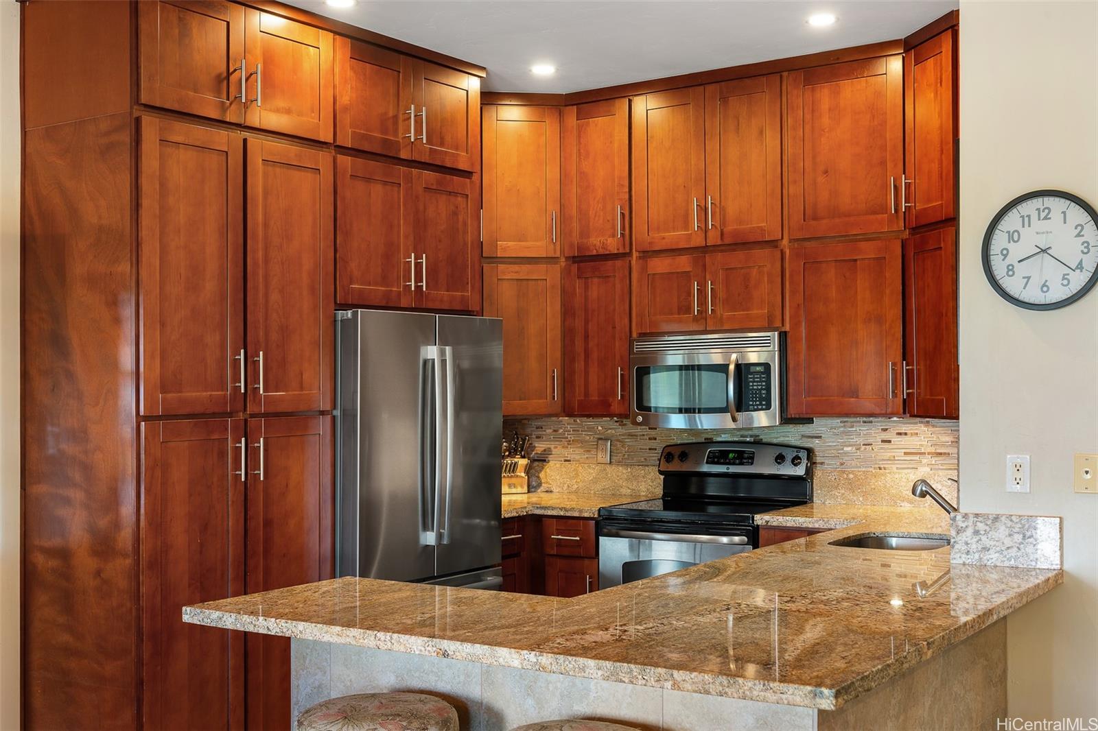 Kapalua Golf Villas townhouse # 16P5, Lahaina, Hawaii - photo 2 of 25