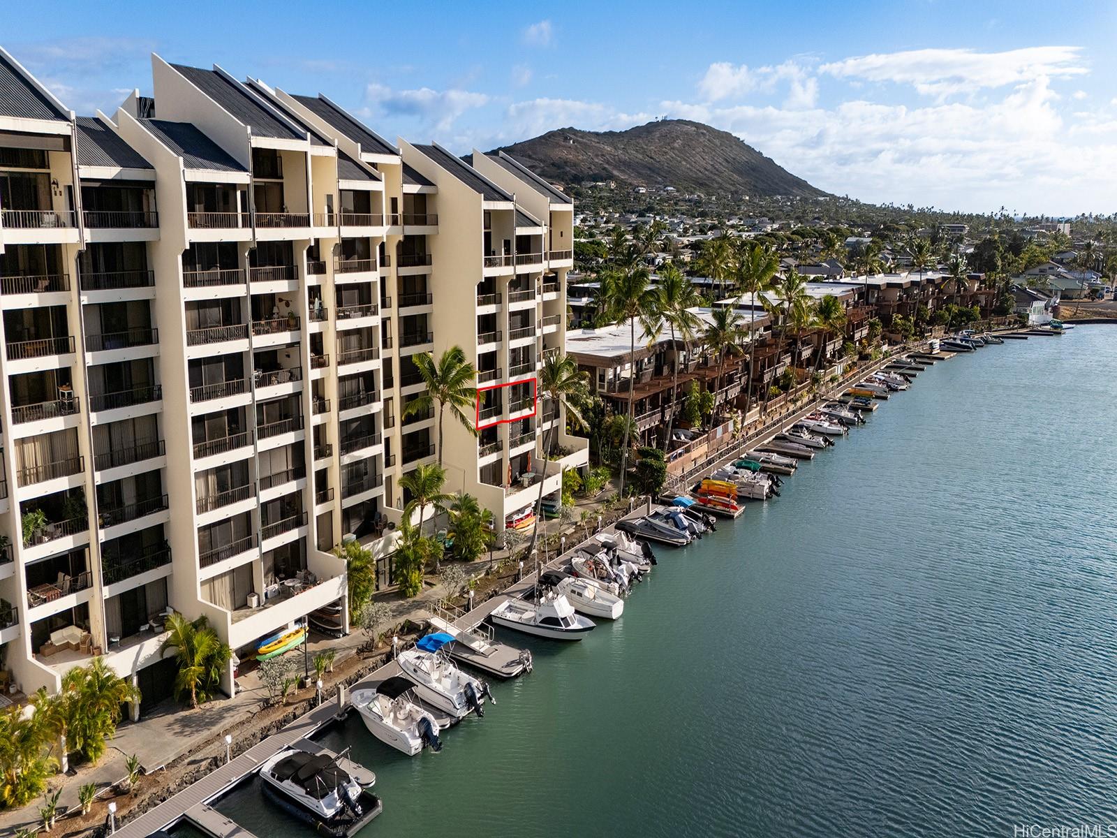 Esplanade condo # 13B, Honolulu, Hawaii - photo 3 of 17