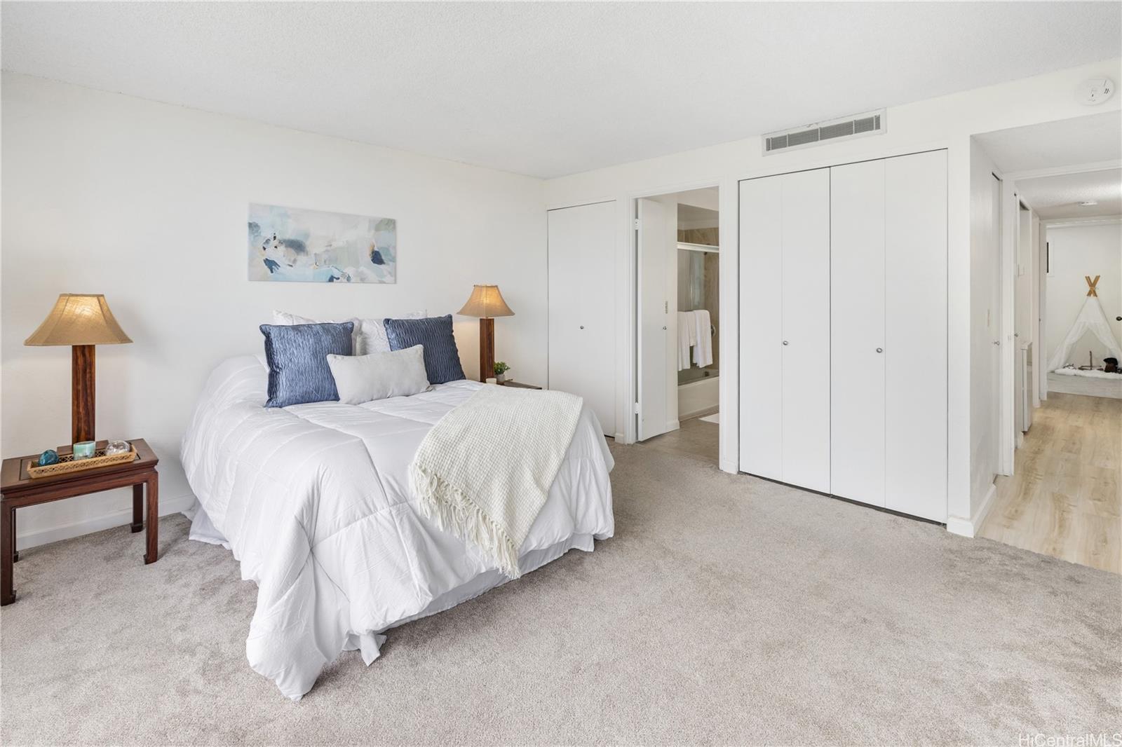 Esplanade condo # 16G, Honolulu, Hawaii - photo 10 of 25