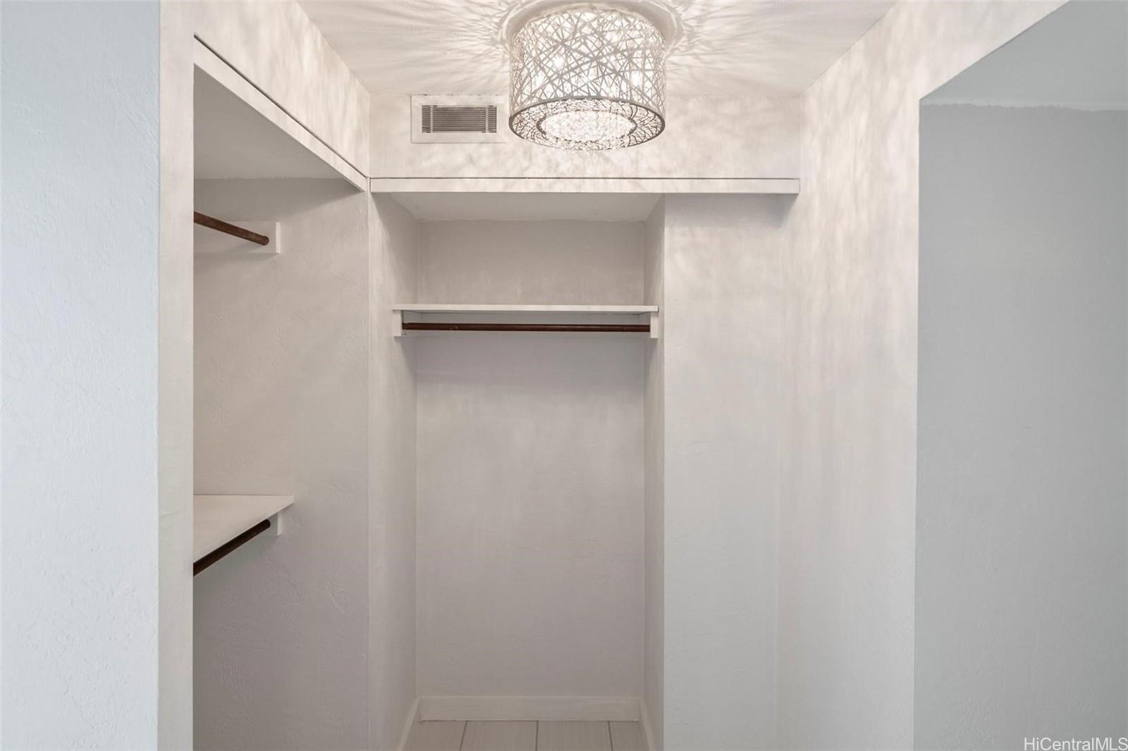 Esplanade condo # 17A, Honolulu, Hawaii - photo 11 of 25