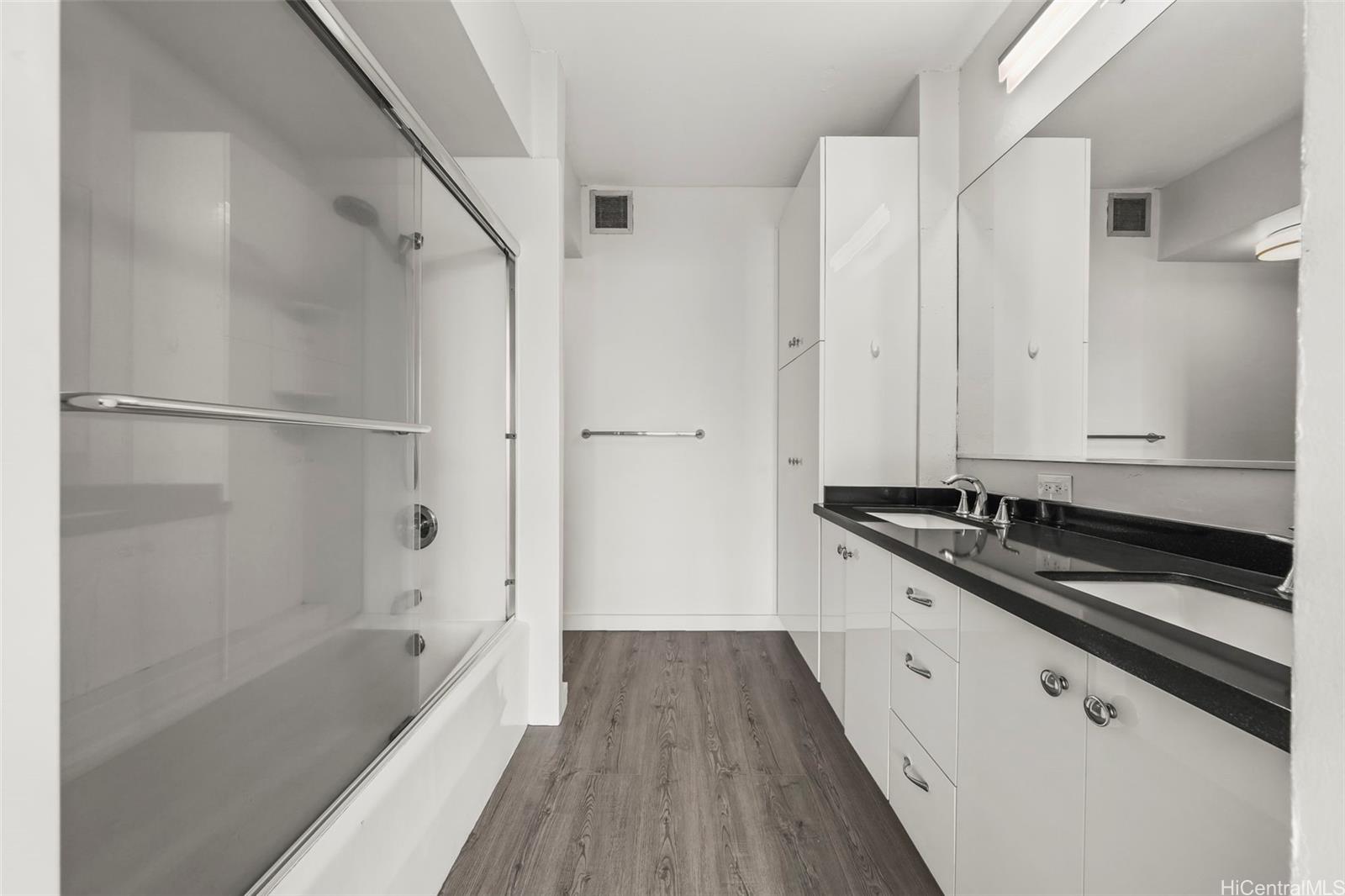 Esplanade condo # 17A, Honolulu, Hawaii - photo 15 of 25