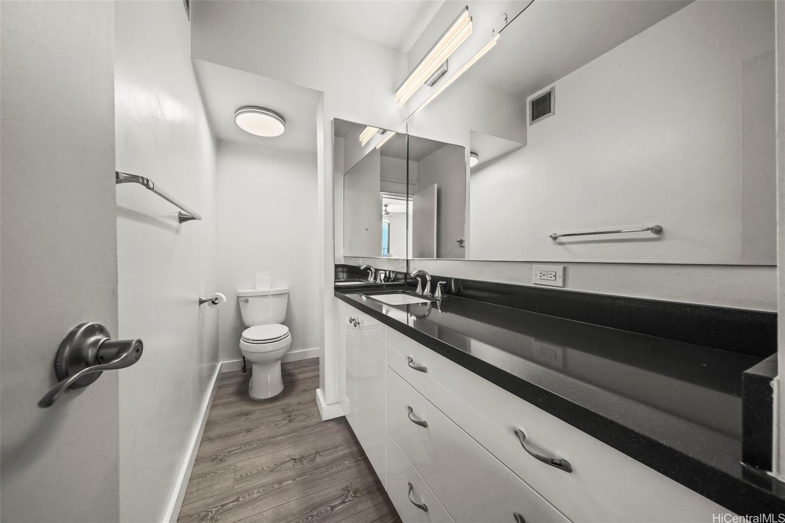 Esplanade condo # 17A, Honolulu, Hawaii - photo 17 of 25