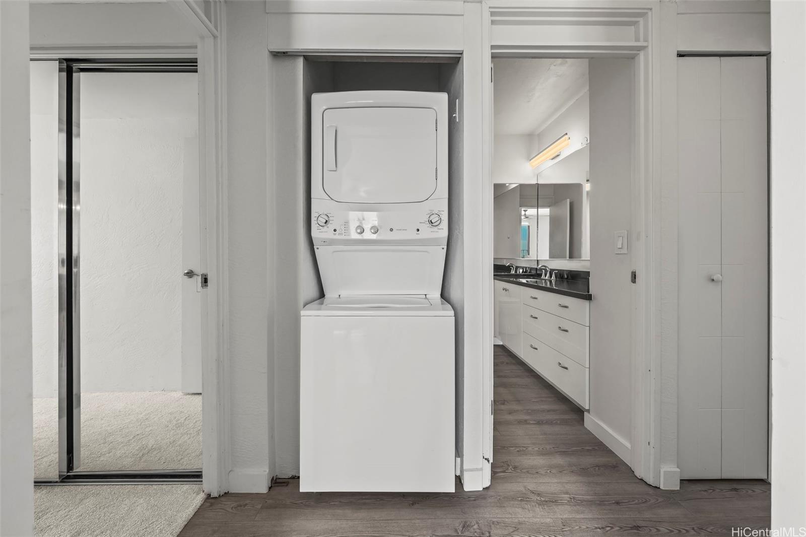 Esplanade condo # 17A, Honolulu, Hawaii - photo 18 of 25