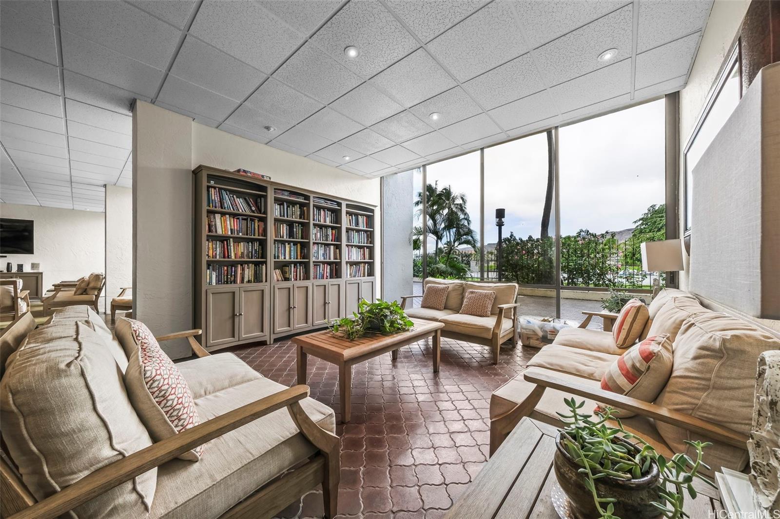 Esplanade condo # 17A, Honolulu, Hawaii - photo 25 of 25