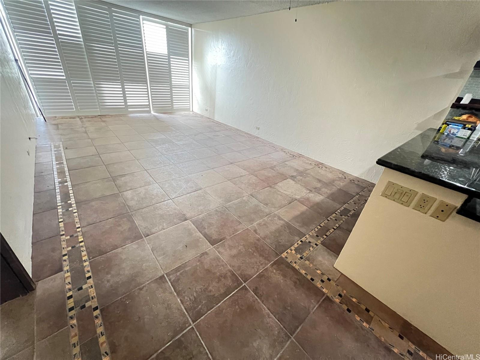 Esplanade condo # 18C, Honolulu, Hawaii - photo 4 of 22