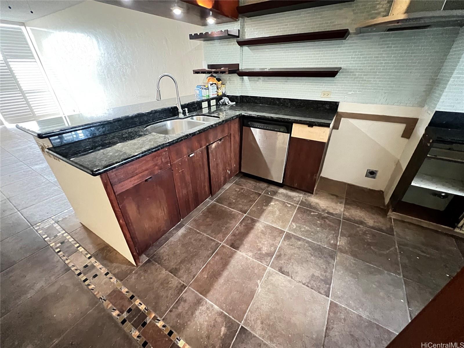 Esplanade condo # 18C, Honolulu, Hawaii - photo 5 of 22