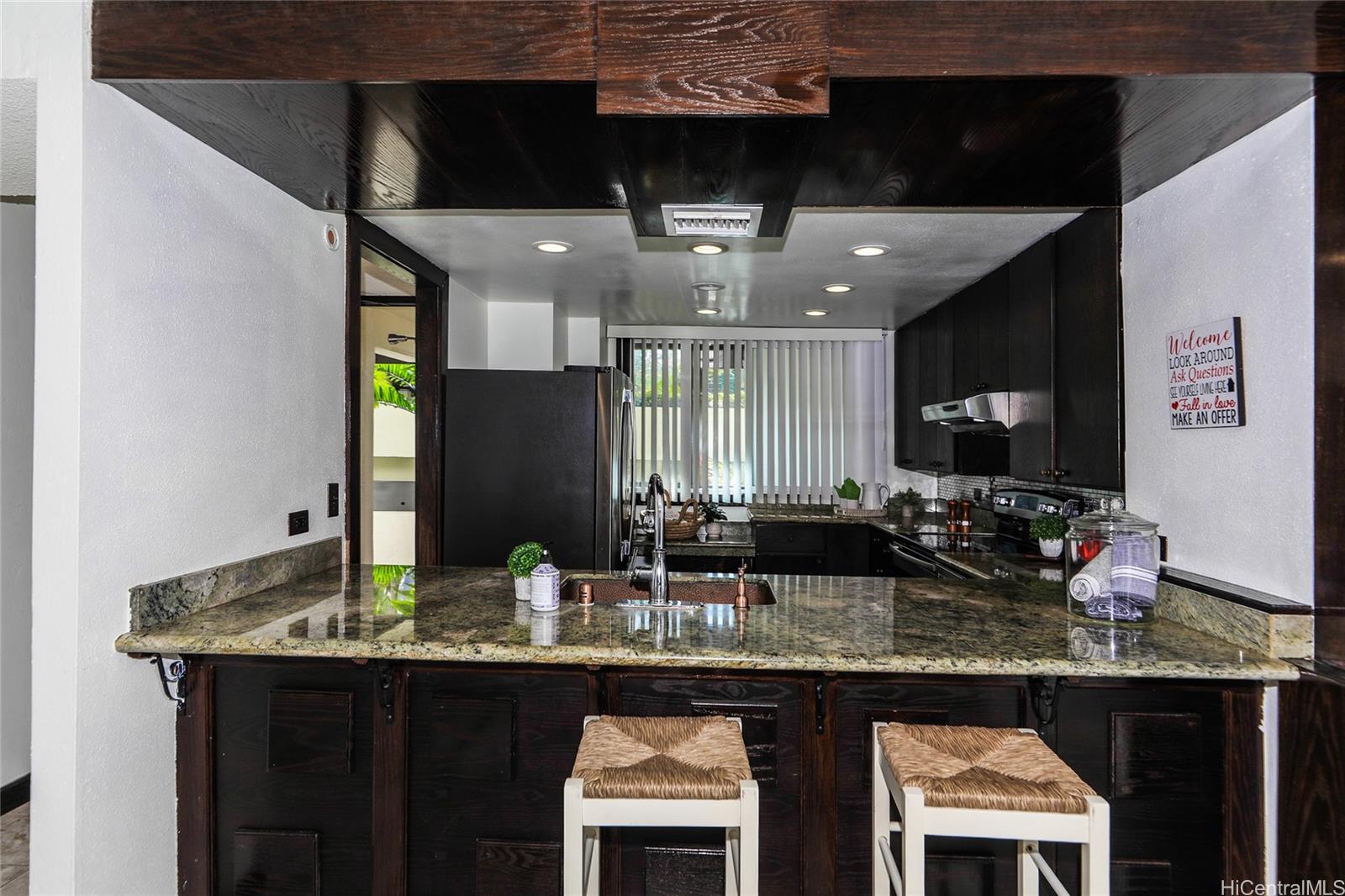 Esplanade condo # 22H, Honolulu, Hawaii - photo 2 of 25