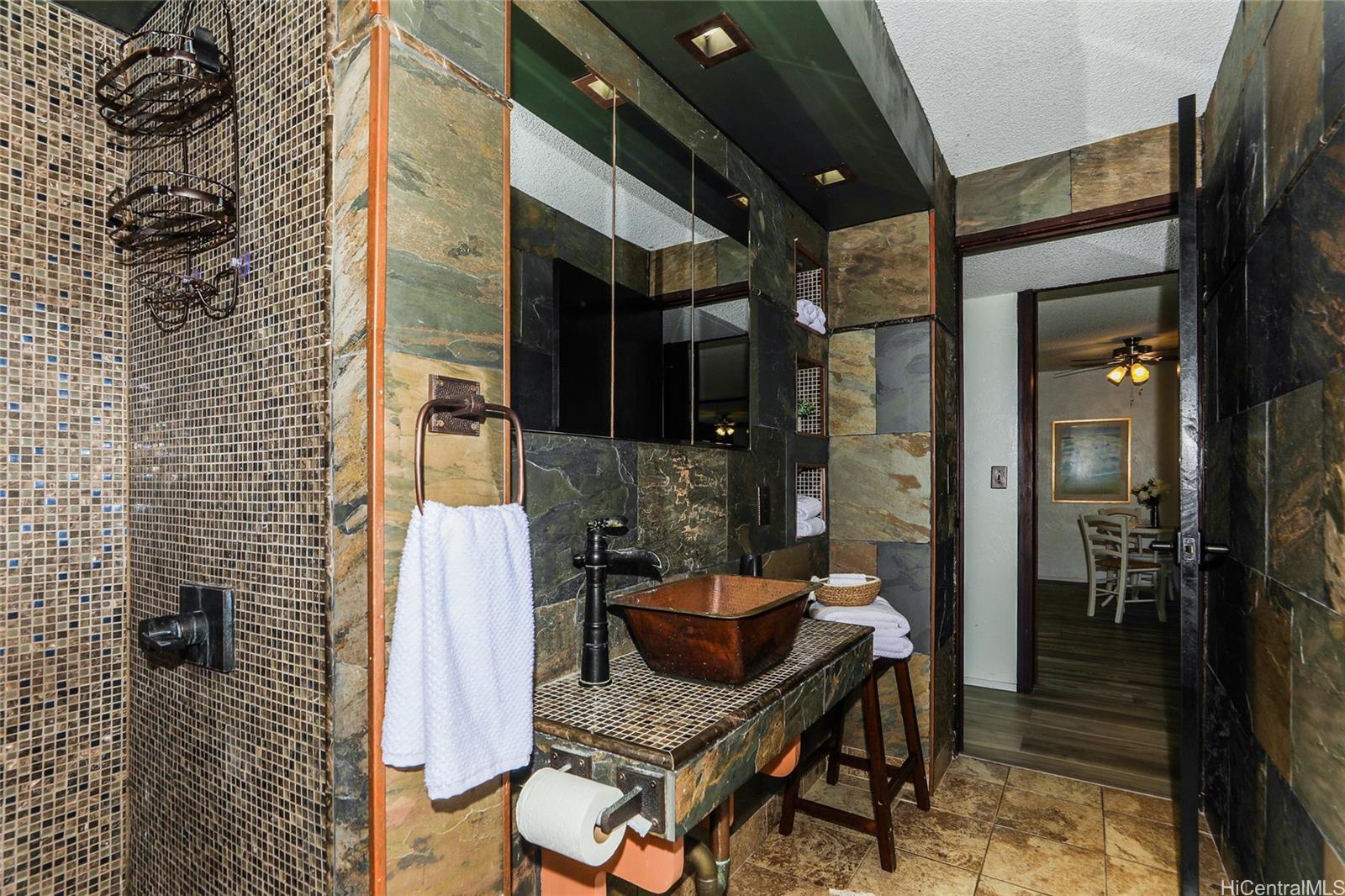 Esplanade condo # 22H, Honolulu, Hawaii - photo 15 of 25