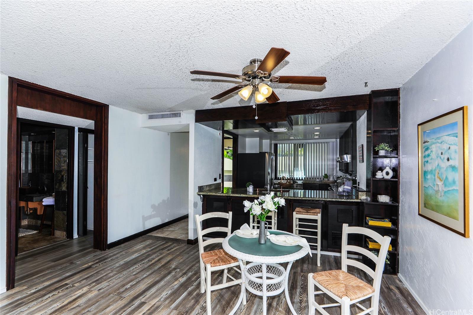 Esplanade condo # 22H, Honolulu, Hawaii - photo 6 of 25