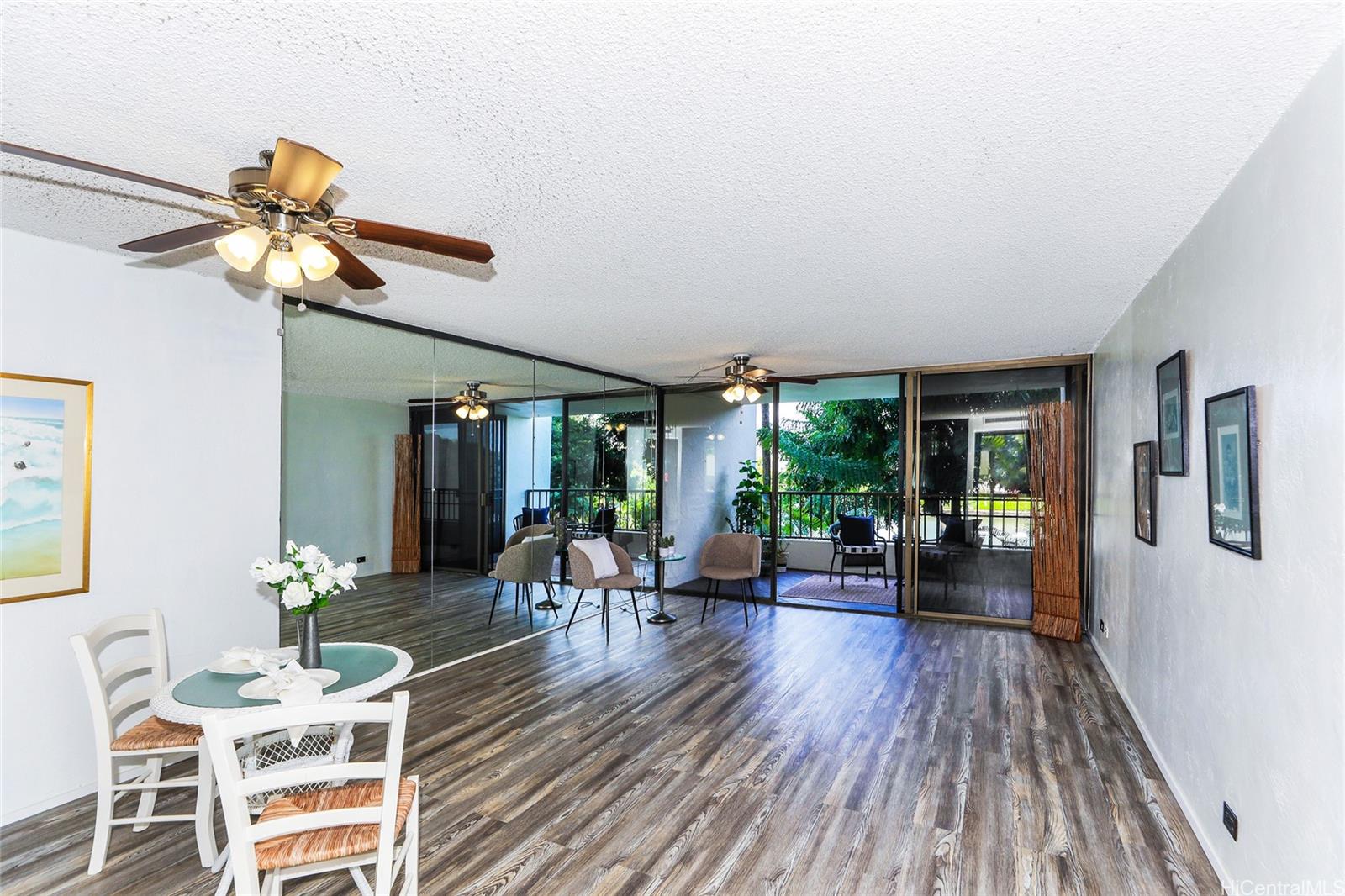 Esplanade condo # 22H, Honolulu, Hawaii - photo 7 of 25