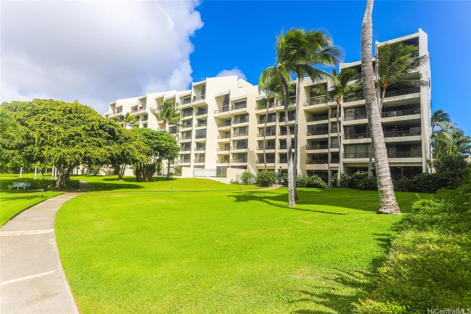 Esplanade condo # 22H, Honolulu, Hawaii - photo 18 of 25