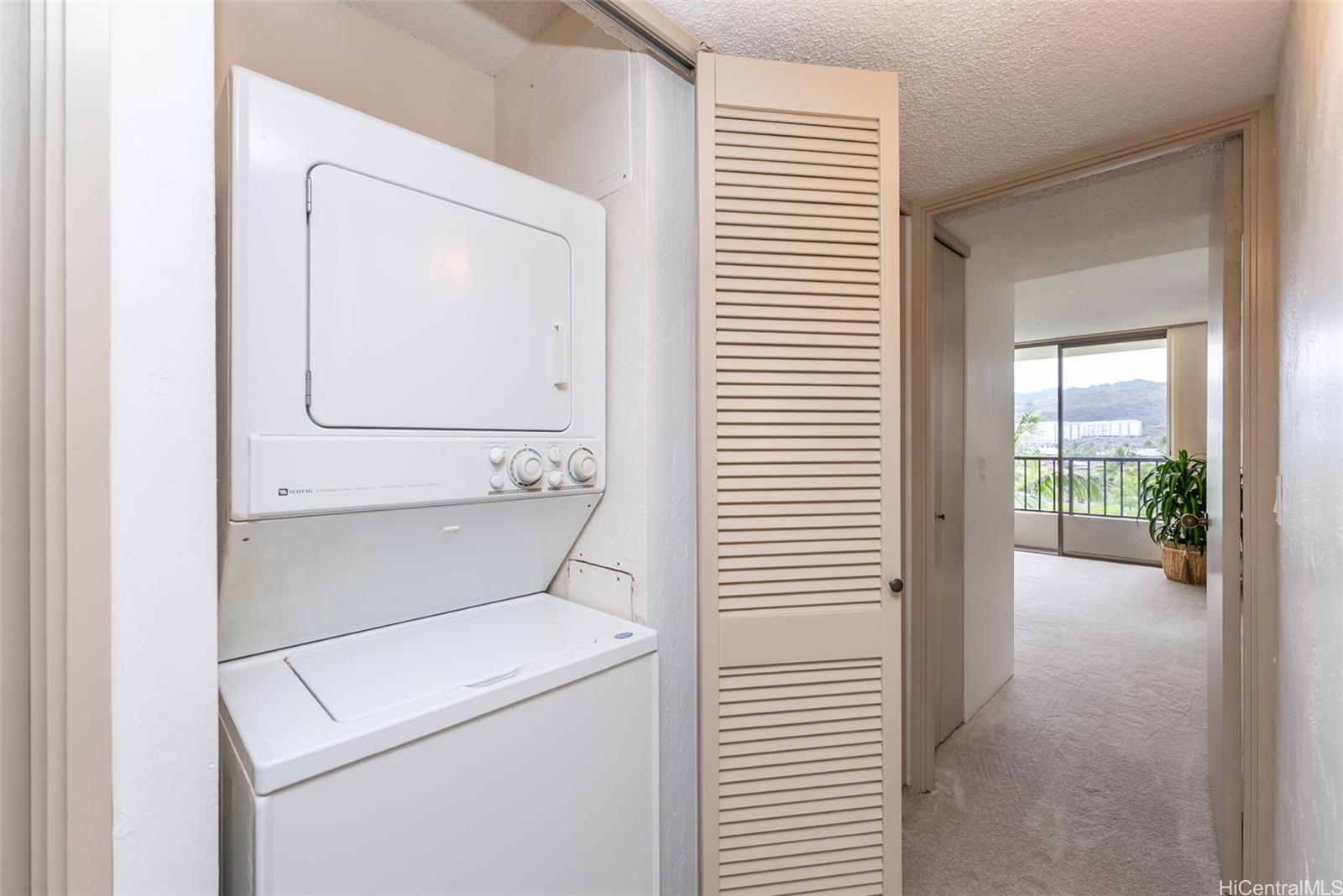 Esplanade condo # 25B, Honolulu, Hawaii - photo 13 of 25