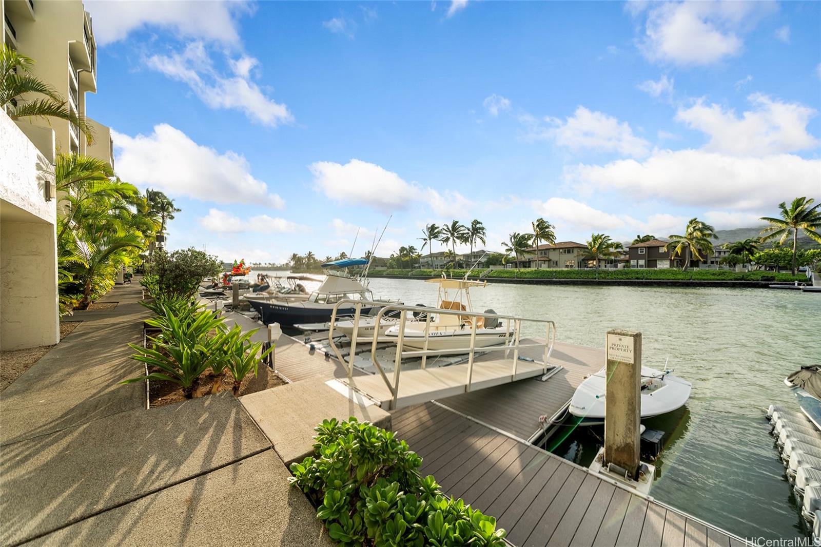 Esplanade condo # 26L, Honolulu, Hawaii - photo 17 of 24