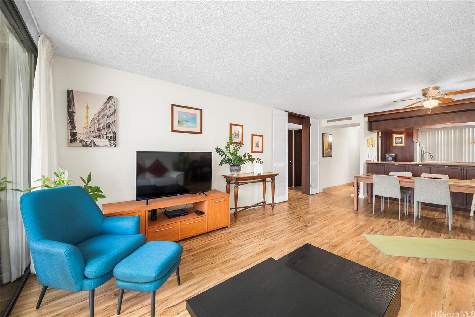 Esplanade condo # 26L, Honolulu, Hawaii - photo 5 of 24