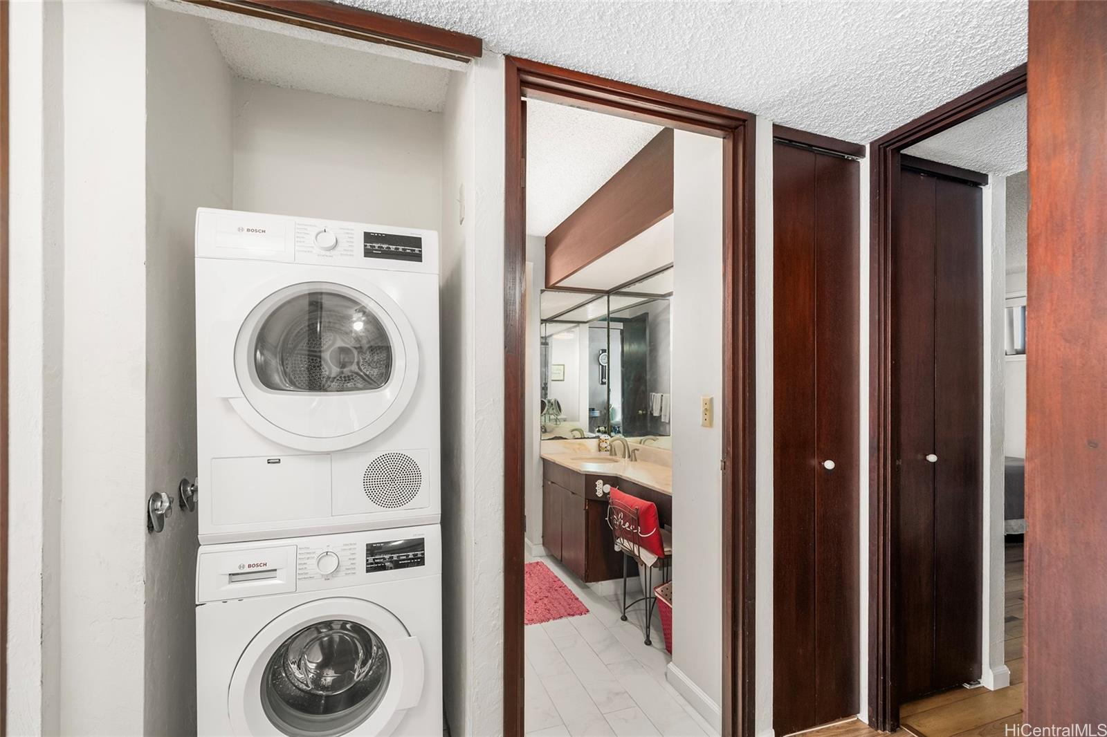 Esplanade condo # 26L, Honolulu, Hawaii - photo 7 of 24