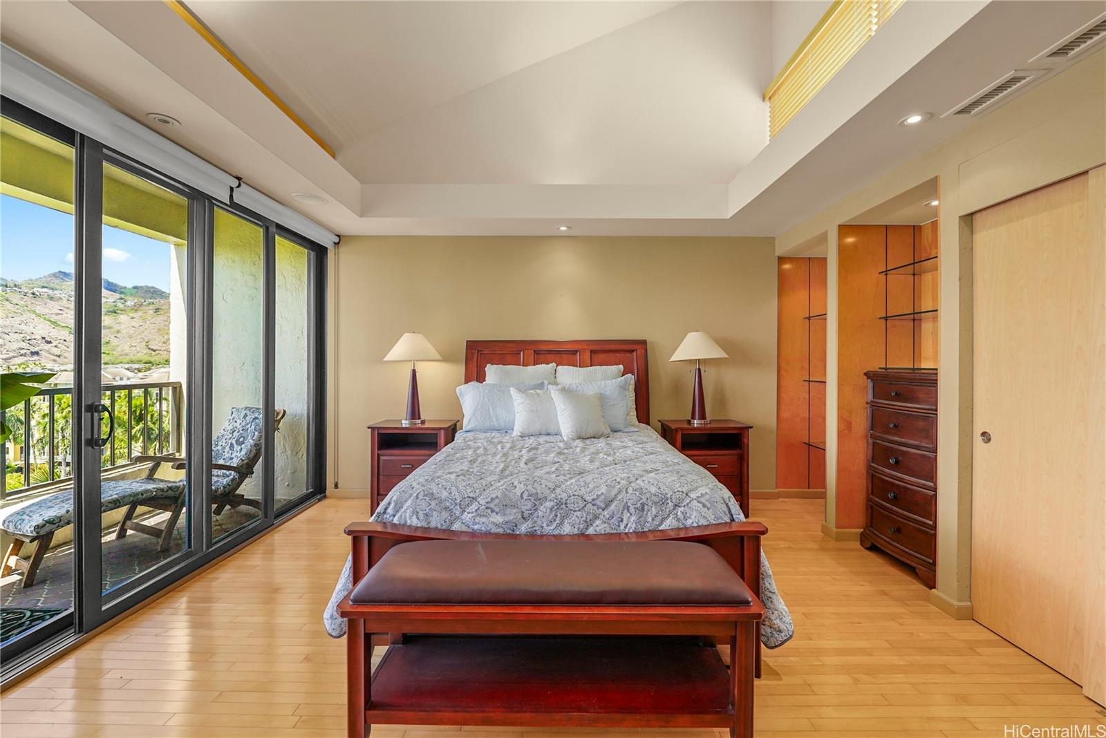 Esplanade condo # 28K, Honolulu, Hawaii - photo 19 of 24