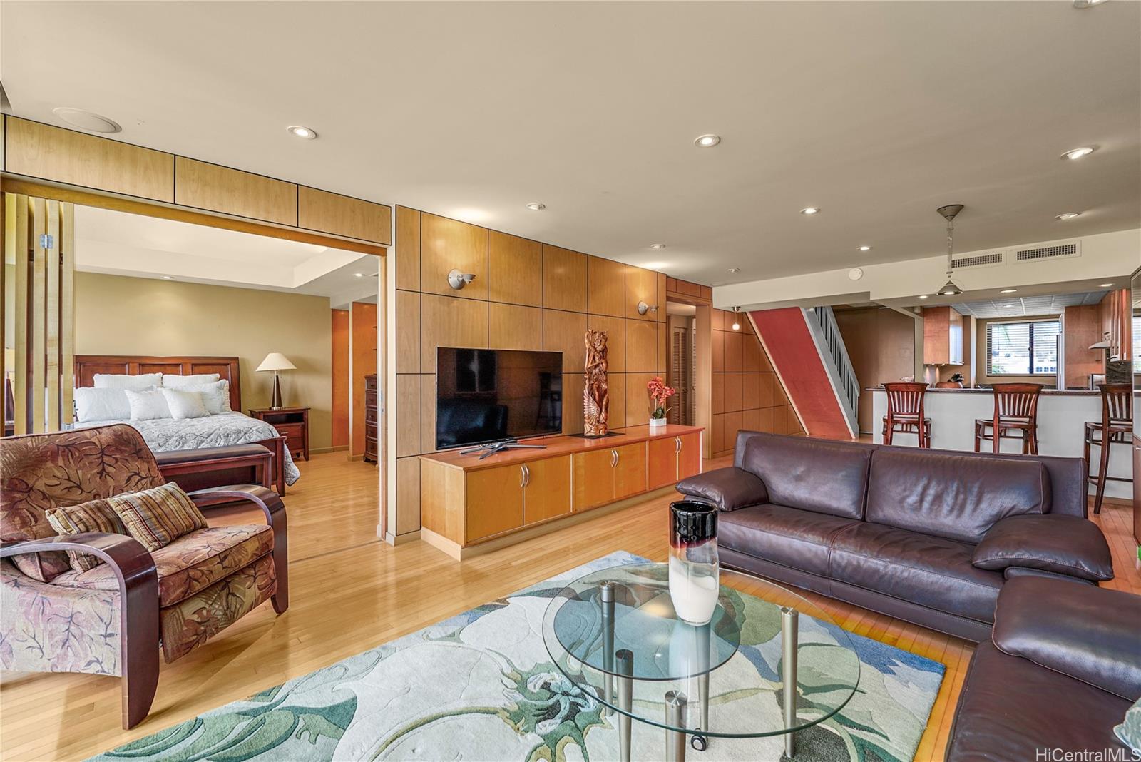 Esplanade condo # 28K, Honolulu, Hawaii - photo 9 of 24