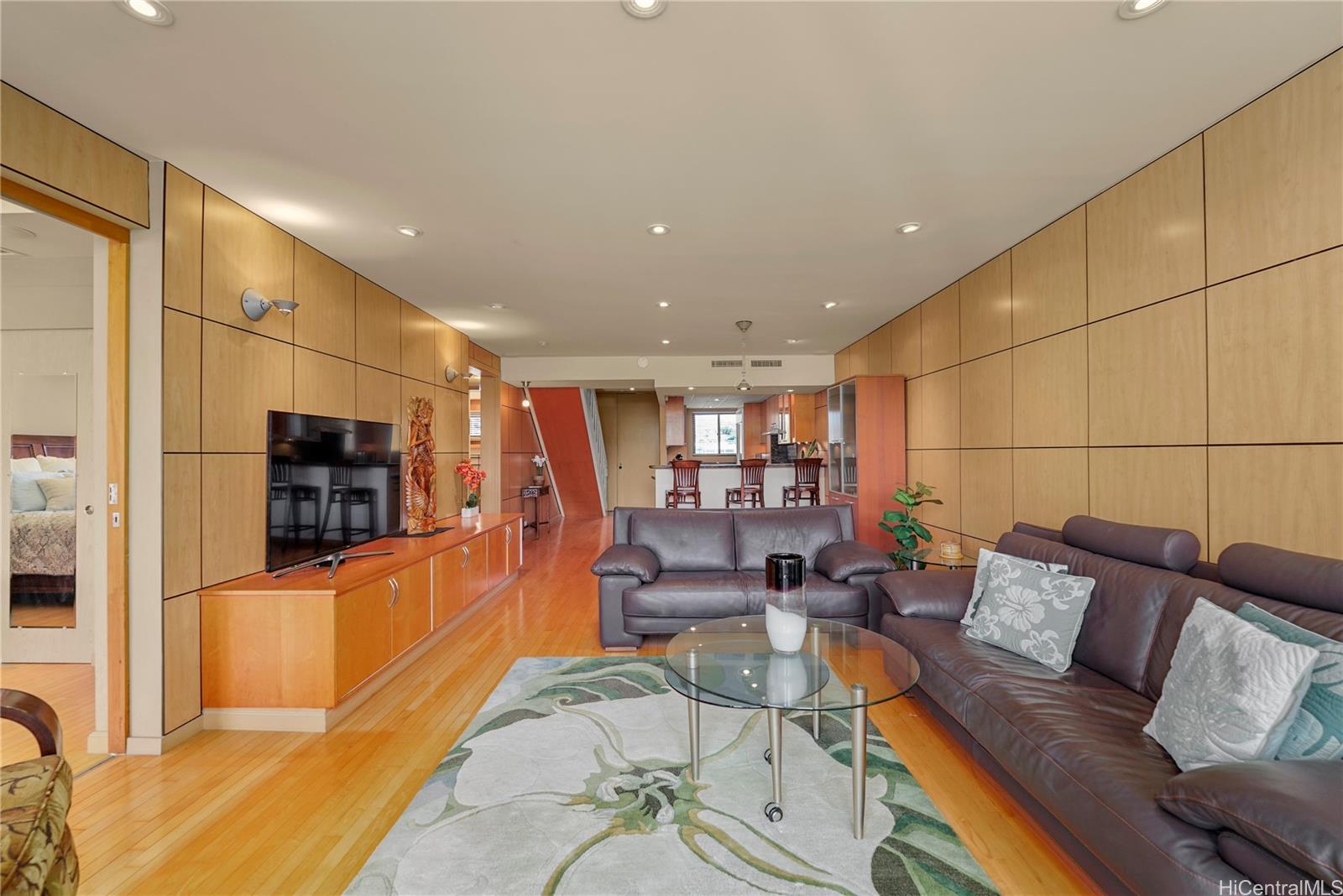 Esplanade condo # 28K, Honolulu, Hawaii - photo 10 of 24