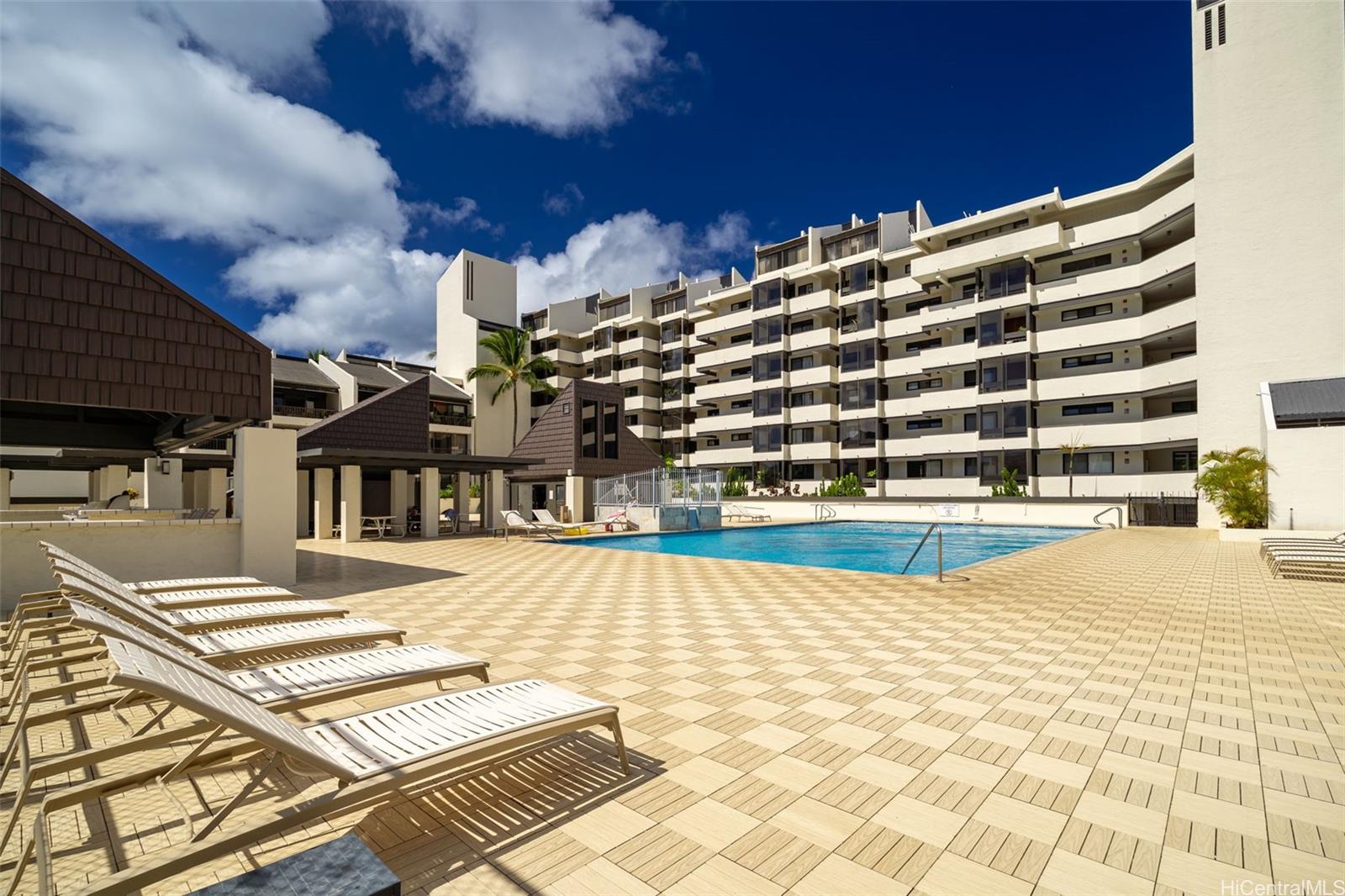 Esplanade condo # 43E, Honolulu, Hawaii - photo 9 of 25