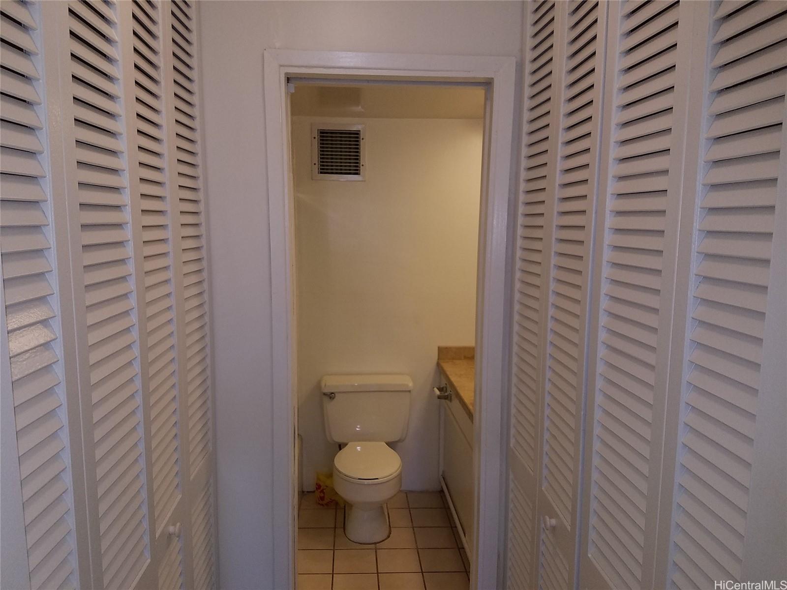 500 University Ave Honolulu - Rental - photo 11 of 23