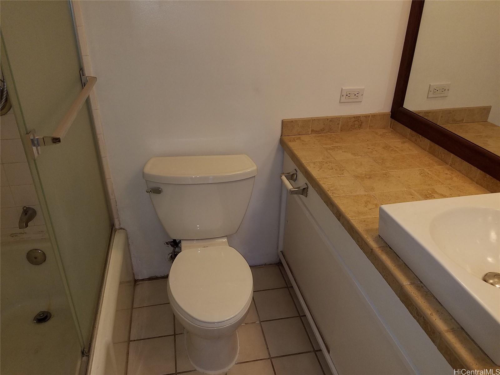 500 University Ave Honolulu - Rental - photo 12 of 23