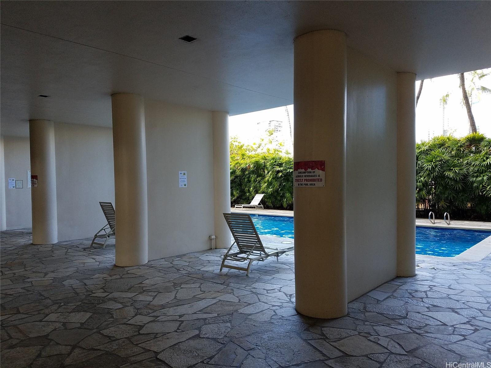 500 University Ave Honolulu - Rental - photo 22 of 24